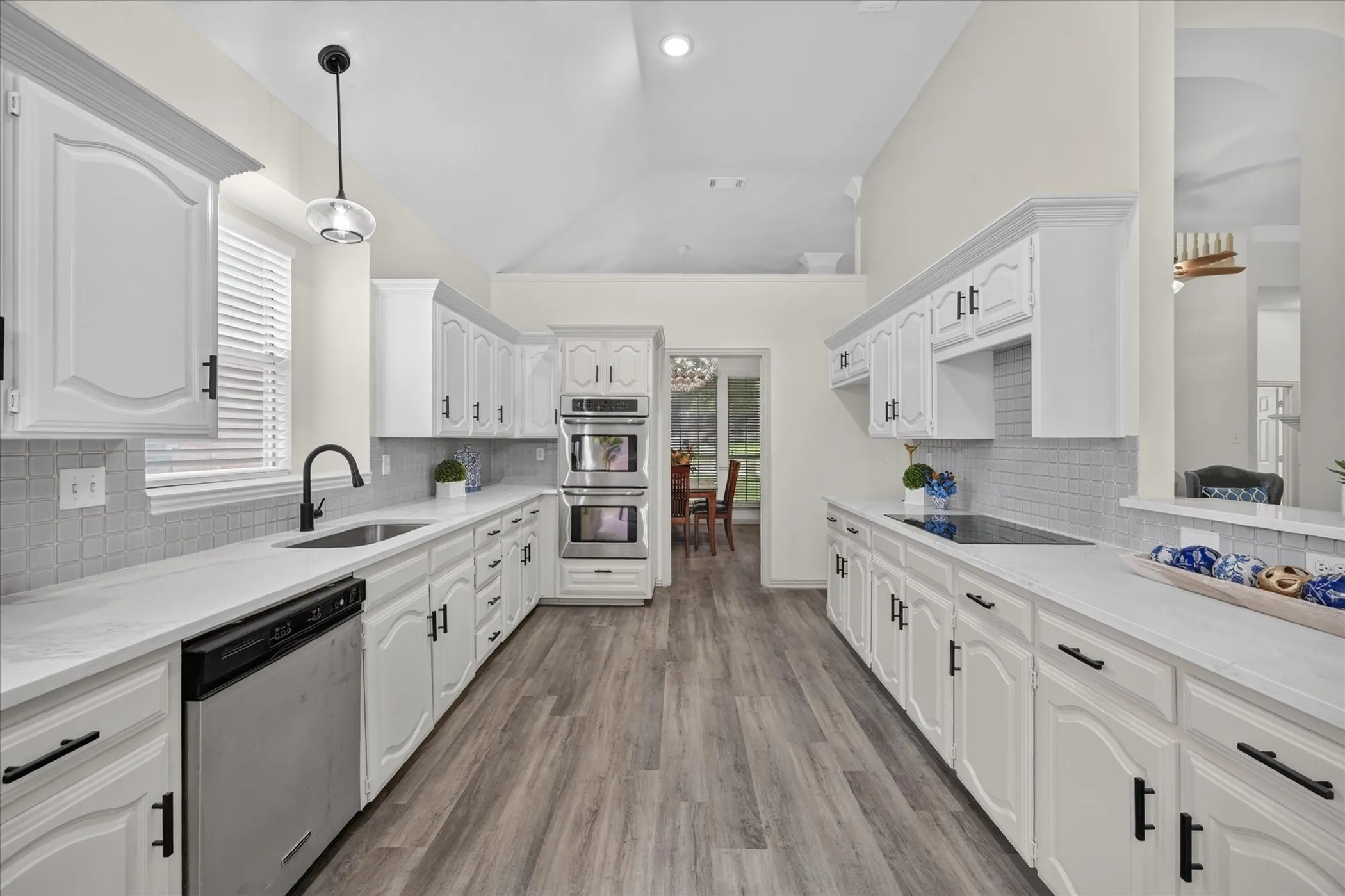 Single Family Residence For Sale in Tarrant County , 6023 Copperfield Drive, Arlington, Texas 76001, 4 Bedroom, 3 Bathroom, 2 Garage spaces, 2,395 Sqft, built in 1992, mls#21401886, Real Estate Agent in Arlington, Homes For Sale in Tarrant county, Homes For Sale in Arlington, Realtor in Arlington Texas, Real Estate Brokerage Independent Realty Texas, Luminita Cordes Realtor