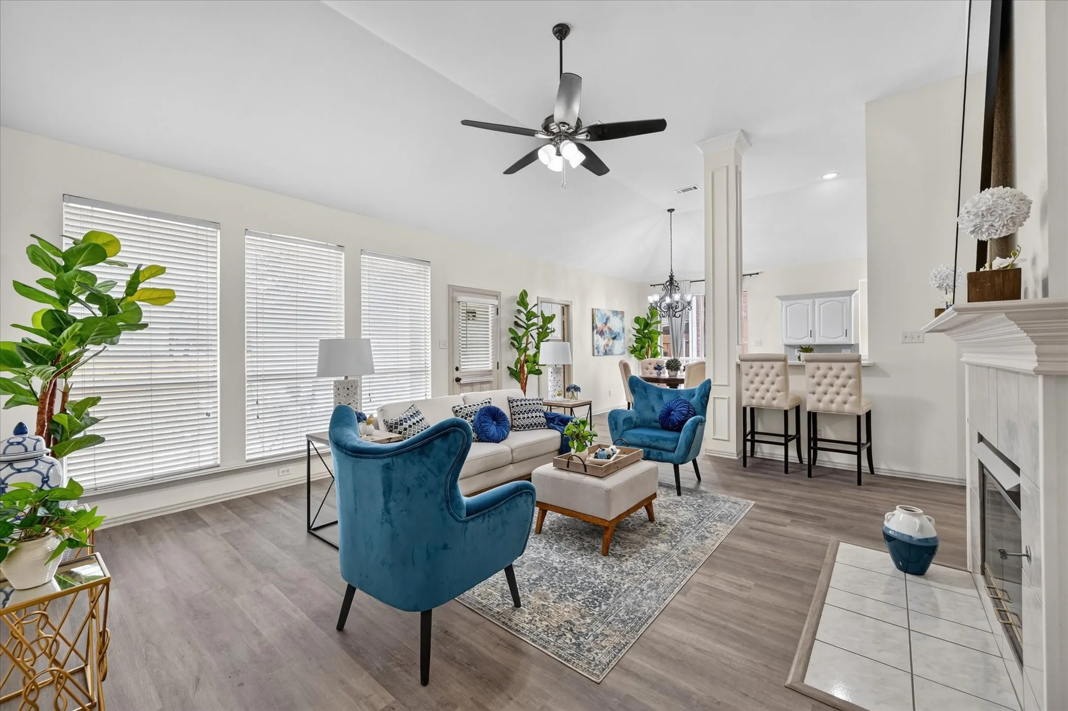 Single Family Residence For Sale in Tarrant County , 6023 Copperfield Drive, Arlington, Texas 76001, 4 Bedroom, 3 Bathroom, 2 Garage spaces, 2,395 Sqft, built in 1992, mls#21401886, Real Estate Agent in Arlington, Homes For Sale in Tarrant county, Homes For Sale in Arlington, Realtor in Arlington Texas, Real Estate Brokerage Independent Realty Texas, Luminita Cordes Realtor