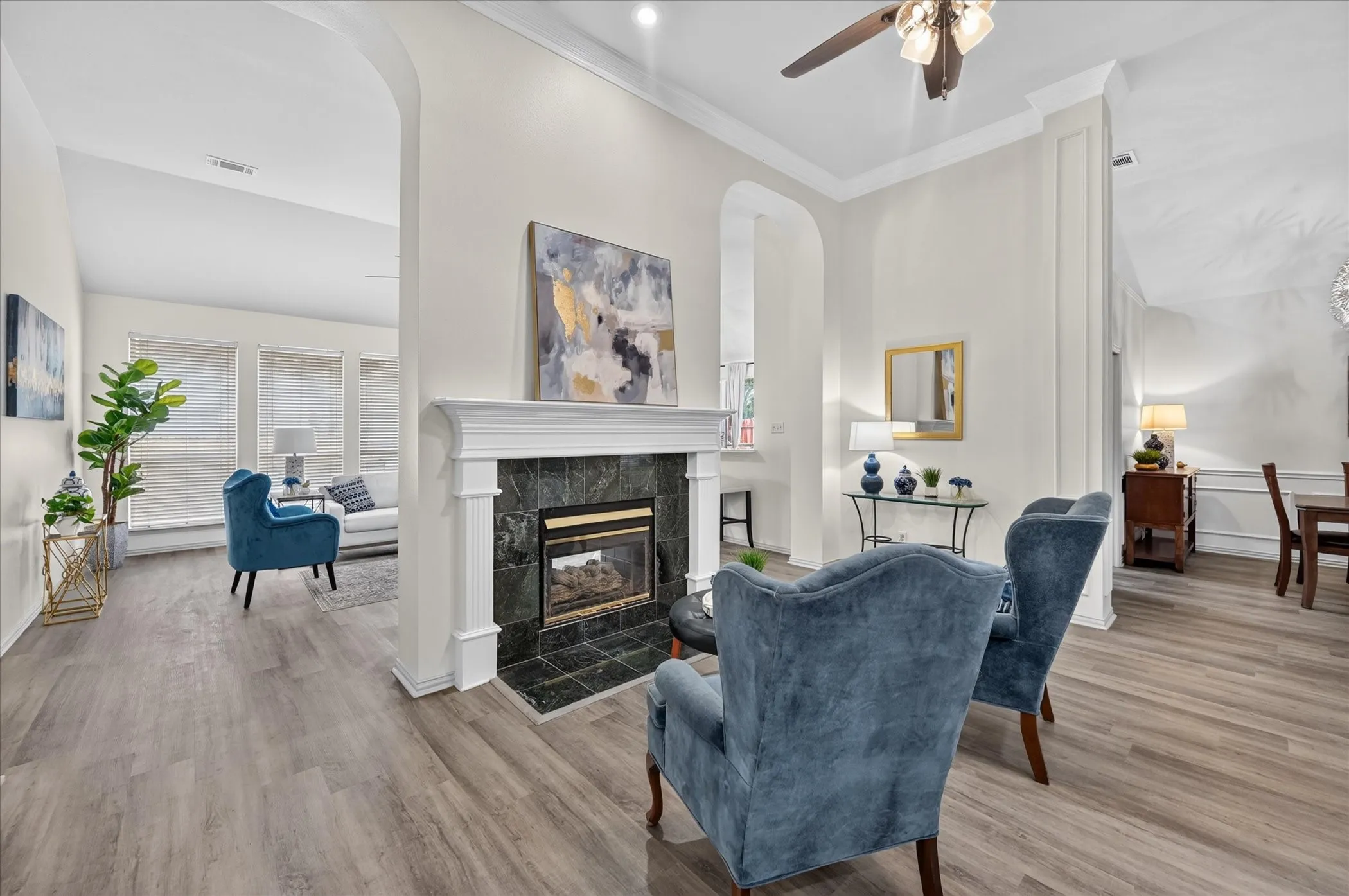Single Family Residence For Sale in Tarrant County , 6023 Copperfield Drive, Arlington, Texas 76001, 4 Bedroom, 3 Bathroom, 2 Garage spaces, 2,395 Sqft, built in 1992, mls#21401886, Real Estate Agent in Arlington, Homes For Sale in Tarrant county, Homes For Sale in Arlington, Realtor in Arlington Texas, Real Estate Brokerage Independent Realty Texas, Luminita Cordes Realtor