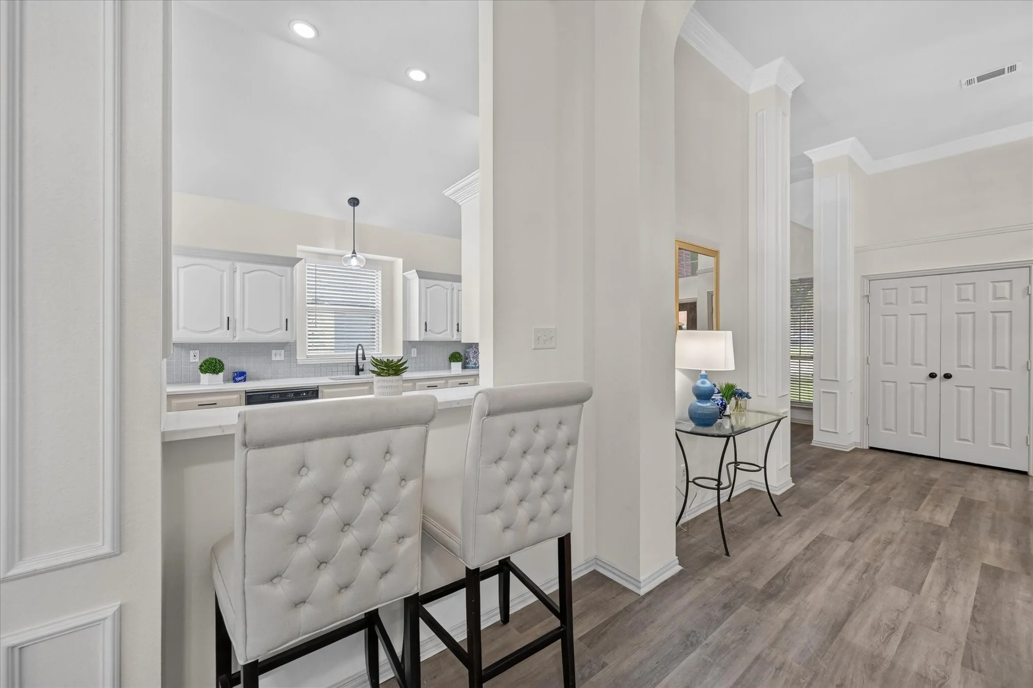 Single Family Residence For Sale in Tarrant County , 6023 Copperfield Drive, Arlington, Texas 76001, 4 Bedroom, 3 Bathroom, 2 Garage spaces, 2,395 Sqft, built in 1992, mls#21401886, Real Estate Agent in Arlington, Homes For Sale in Tarrant county, Homes For Sale in Arlington, Realtor in Arlington Texas, Real Estate Brokerage Independent Realty Texas, Luminita Cordes Realtor
