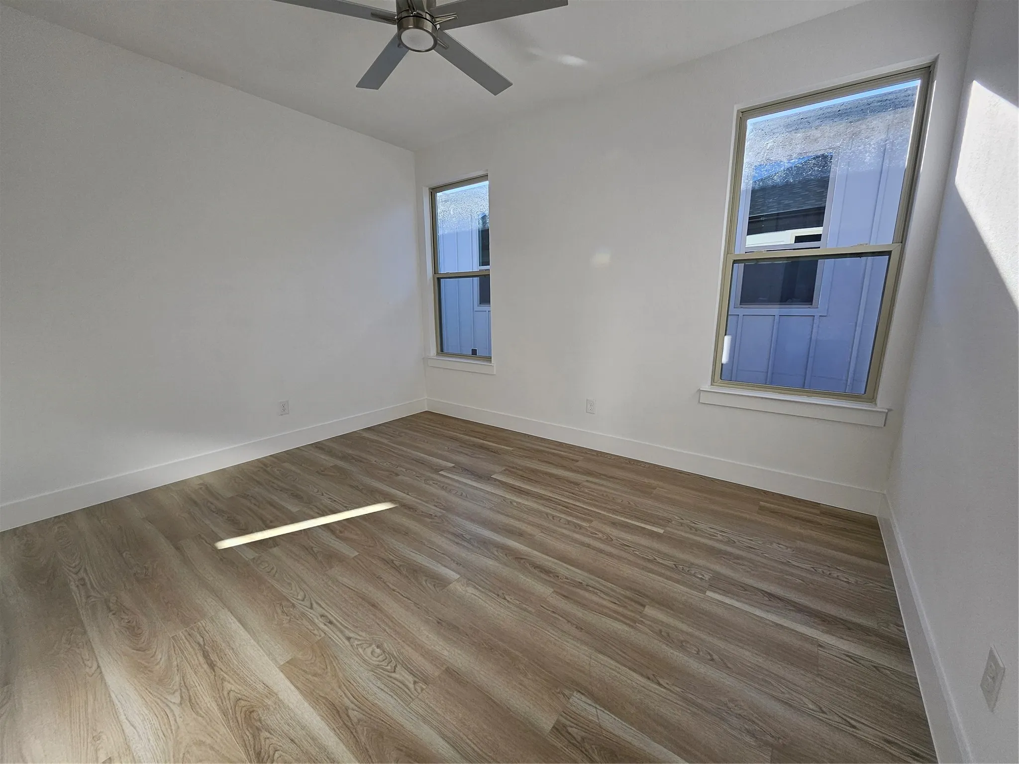Duplex For Rent in Dallas County , 5601 Wayside Drive, Dallas, Texas 75235, 4 Bedroom, 4 Bathroom, 2 Garage spaces, 2,085 Sqft, built in 2026, mls#21401785, Real Estate Agent in Dallas, Homes For Rent in Dallas county, Homes For Rent in Dallas, Realtor in Dallas Texas, Real Estate Brokerage Independent Realty Texas, Luminita Cordes Realtor