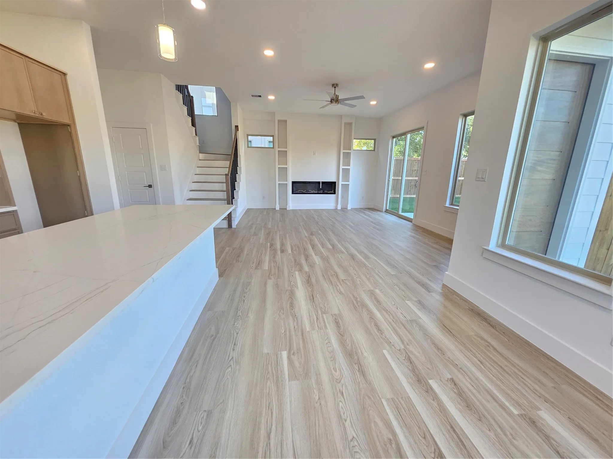 Duplex For Rent in Dallas County , 5601 Wayside Drive, Dallas, Texas 75235, 4 Bedroom, 4 Bathroom, 2 Garage spaces, 2,085 Sqft, built in 2026, mls#21401785, Real Estate Agent in Dallas, Homes For Rent in Dallas county, Homes For Rent in Dallas, Realtor in Dallas Texas, Real Estate Brokerage Independent Realty Texas, Luminita Cordes Realtor