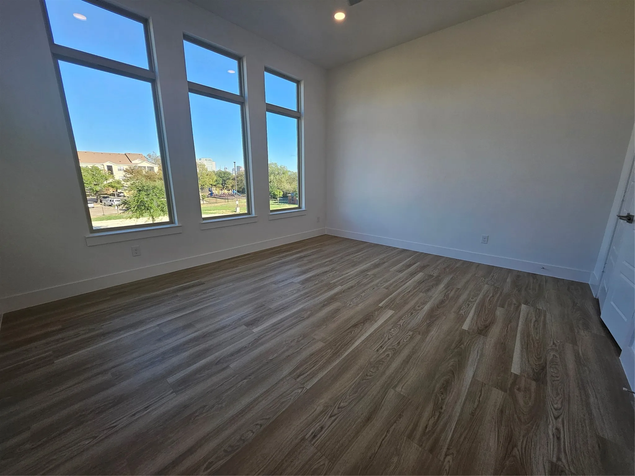 Duplex For Rent in Dallas County , 5601 Wayside Drive, Dallas, Texas 75235, 4 Bedroom, 4 Bathroom, 2 Garage spaces, 2,085 Sqft, built in 2026, mls#21401785, Real Estate Agent in Dallas, Homes For Rent in Dallas county, Homes For Rent in Dallas, Realtor in Dallas Texas, Real Estate Brokerage Independent Realty Texas, Luminita Cordes Realtor