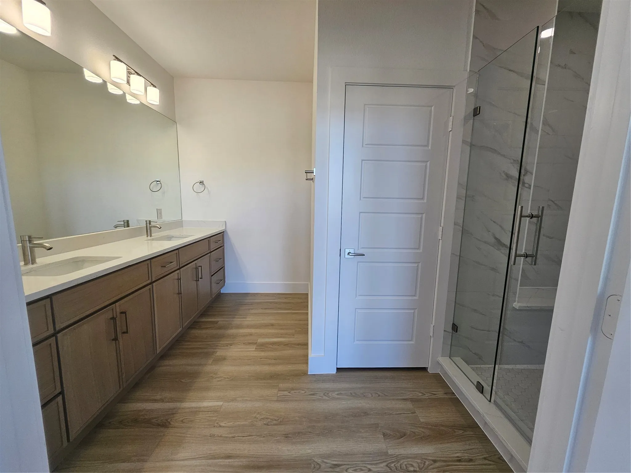 Duplex For Rent in Dallas County , 5601 Wayside Drive, Dallas, Texas 75235, 4 Bedroom, 4 Bathroom, 2 Garage spaces, 2,085 Sqft, built in 2026, mls#21401785, Real Estate Agent in Dallas, Homes For Rent in Dallas county, Homes For Rent in Dallas, Realtor in Dallas Texas, Real Estate Brokerage Independent Realty Texas, Luminita Cordes Realtor