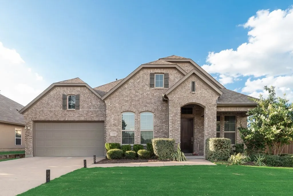 Single Family Residence For Sale in Collin County , 12444 Murray Lane, Frisco, Texas 75035, 4 Bedroom, 3 Bathroom, 3 Garage spaces, 2,365 Sqft, built in 2019, mls#21402009, Real Estate Agent in Frisco, Homes For Sale in Collin county, Homes For Sale in Frisco, Realtor in Frisco Texas, Real Estate Brokerage Independent Realty Texas, Luminita Cordes Realtor