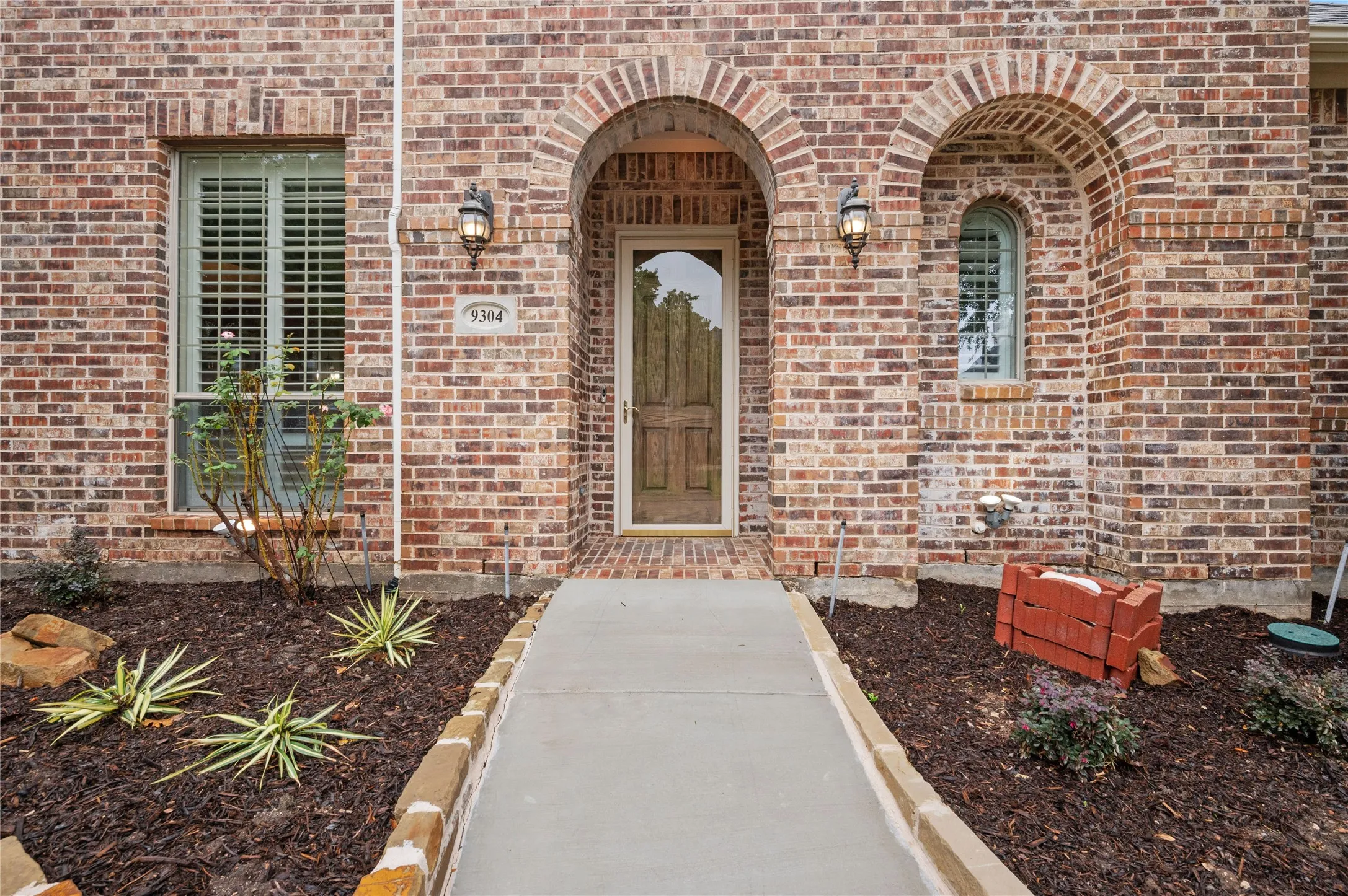 Single Family Residence For Sale in Collin County , 9304 Warm Springs Circle, Plano, Texas 75024, 5 Bedroom, 4 Bathroom, 3 Garage spaces, 3,814 Sqft, built in 2003, mls#21400183, Real Estate Agent in Plano, Homes For Sale in Collin county, Homes For Sale in Plano, Realtor in Plano Texas, Real Estate Brokerage Independent Realty Texas, Luminita Cordes Realtor