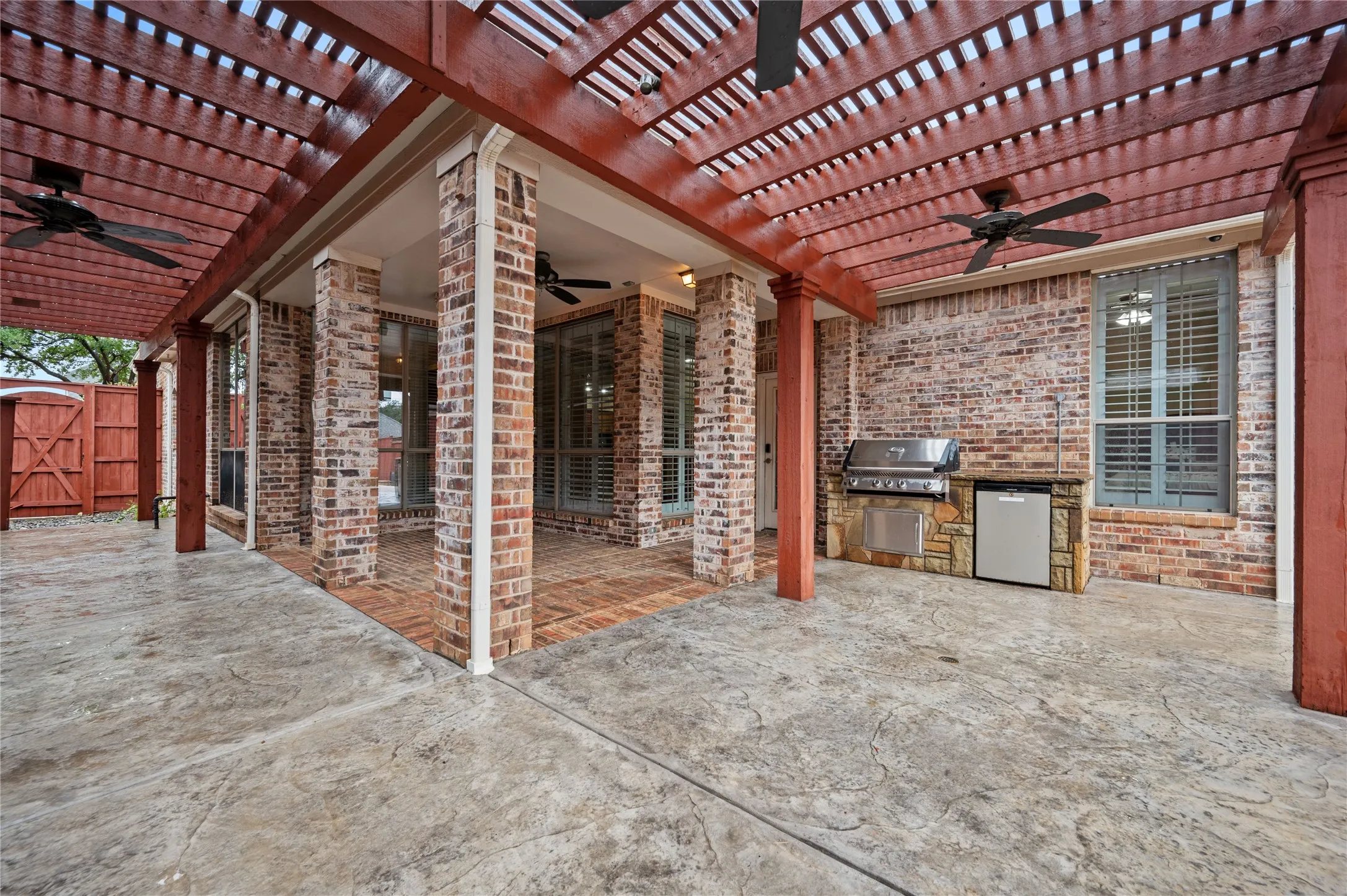 Single Family Residence For Sale in Collin County , 9304 Warm Springs Circle, Plano, Texas 75024, 5 Bedroom, 4 Bathroom, 3 Garage spaces, 3,814 Sqft, built in 2003, mls#21400183, Real Estate Agent in Plano, Homes For Sale in Collin county, Homes For Sale in Plano, Realtor in Plano Texas, Real Estate Brokerage Independent Realty Texas, Luminita Cordes Realtor