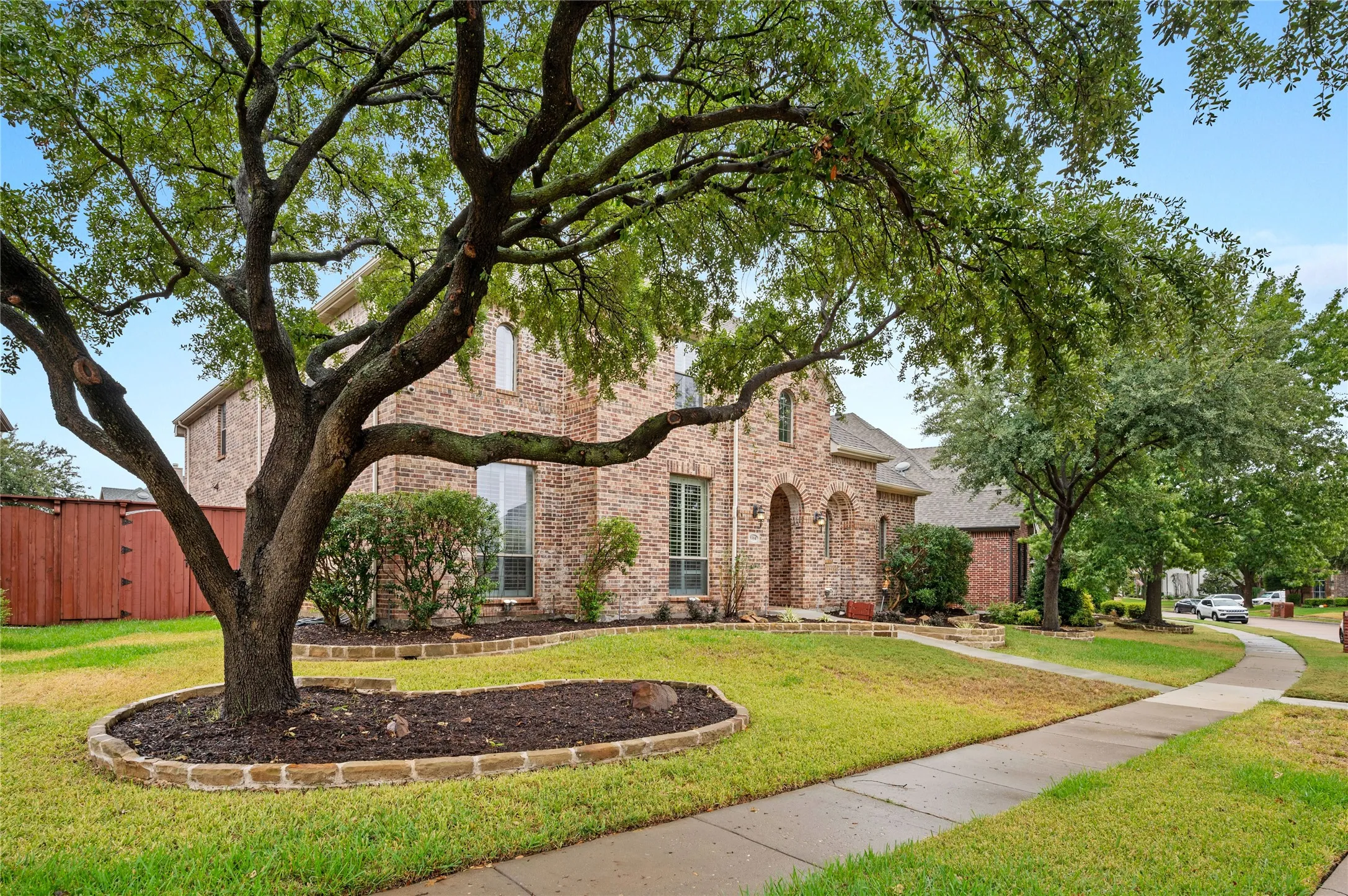 Single Family Residence For Sale in Collin County , 9304 Warm Springs Circle, Plano, Texas 75024, 5 Bedroom, 4 Bathroom, 3 Garage spaces, 3,814 Sqft, built in 2003, mls#21400183, Real Estate Agent in Plano, Homes For Sale in Collin county, Homes For Sale in Plano, Realtor in Plano Texas, Real Estate Brokerage Independent Realty Texas, Luminita Cordes Realtor