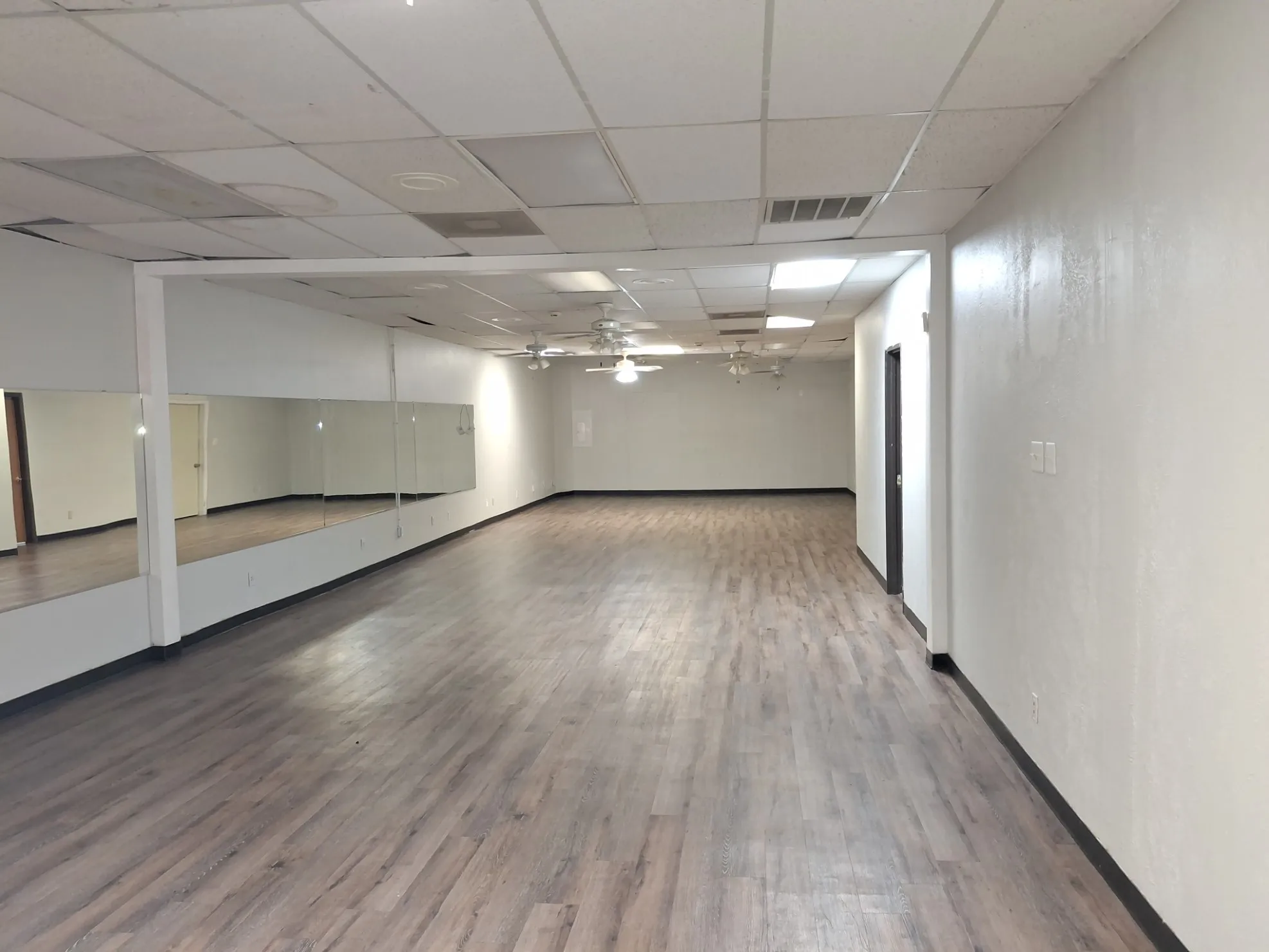 Office For Rent in Collin County , 202 N Allen Drive D, Allen, Texas 75013, 0, 0, Garage spaces, 0 Sqft, built in 1984, mls#21402017, Real Estate Agent in Allen, Homes For Rent in Collin county, Homes For Rent in Allen, Realtor in Allen Texas, Real Estate Brokerage Independent Realty Texas, Luminita Cordes Realtor
