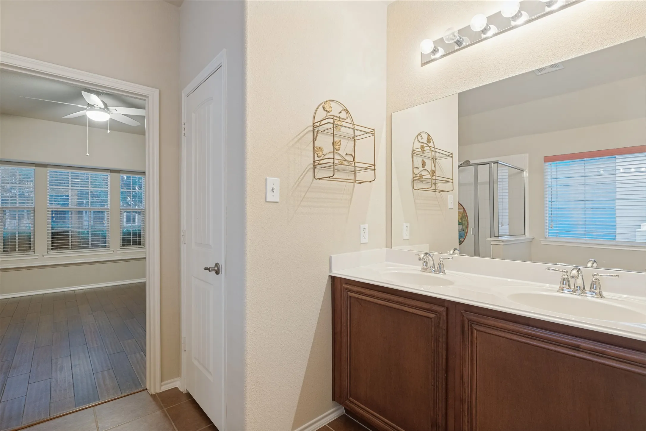 Single Family Residence For Sale in Denton County , 1745 Goodwin Drive, Providence Village, Texas 76227, 2 Bedroom, 2 Bathroom, 2 Garage spaces, 1,347 Sqft, built in 2009, mls#21401018, Real Estate Agent in Providence Village, Homes For Sale in Denton county, Homes For Sale in Providence Village, Realtor in Providence Village Texas, Real Estate Brokerage Independent Realty Texas, Luminita Cordes Realtor
