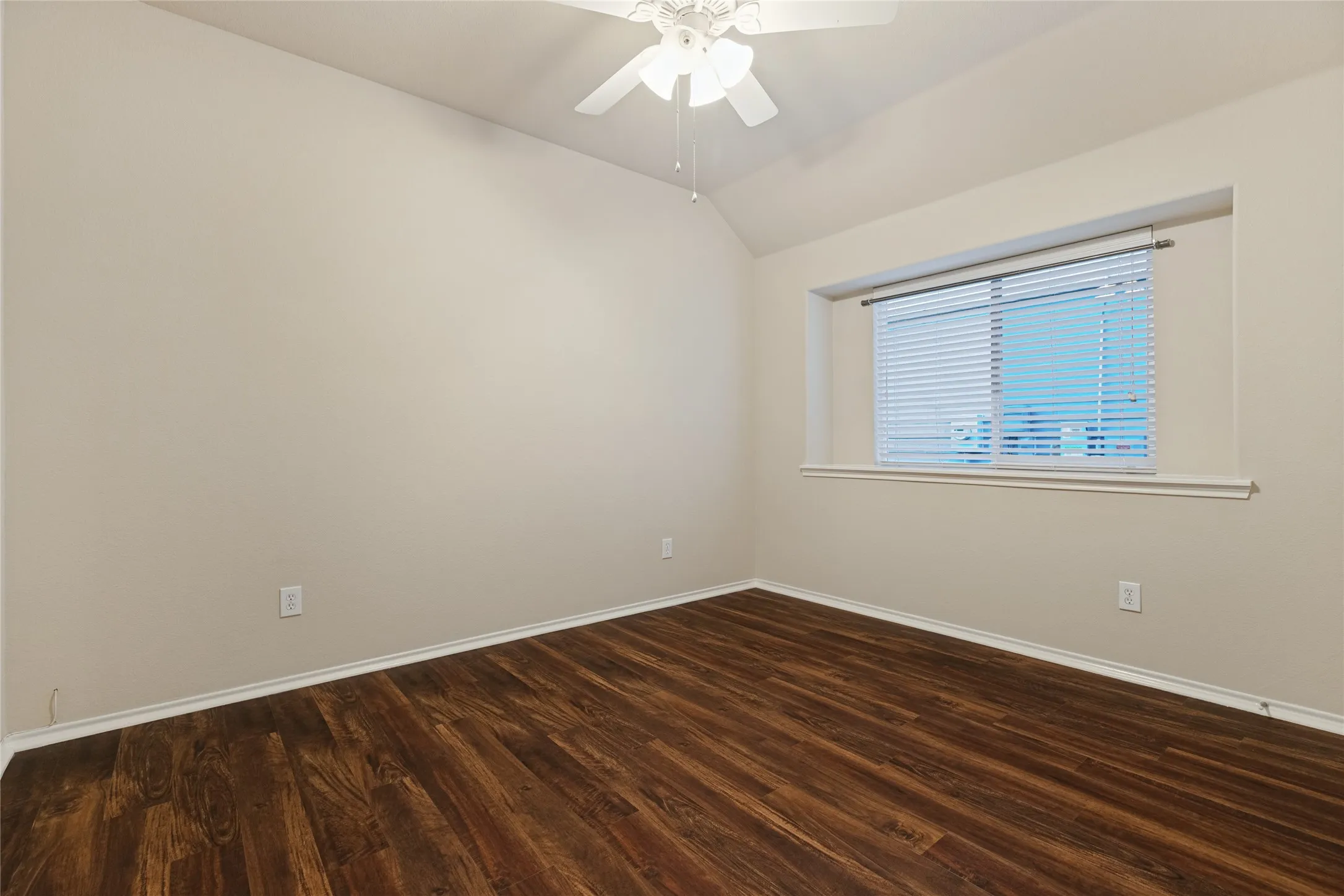 Single Family Residence For Sale in Denton County , 1745 Goodwin Drive, Providence Village, Texas 76227, 2 Bedroom, 2 Bathroom, 2 Garage spaces, 1,347 Sqft, built in 2009, mls#21401018, Real Estate Agent in Providence Village, Homes For Sale in Denton county, Homes For Sale in Providence Village, Realtor in Providence Village Texas, Real Estate Brokerage Independent Realty Texas, Luminita Cordes Realtor