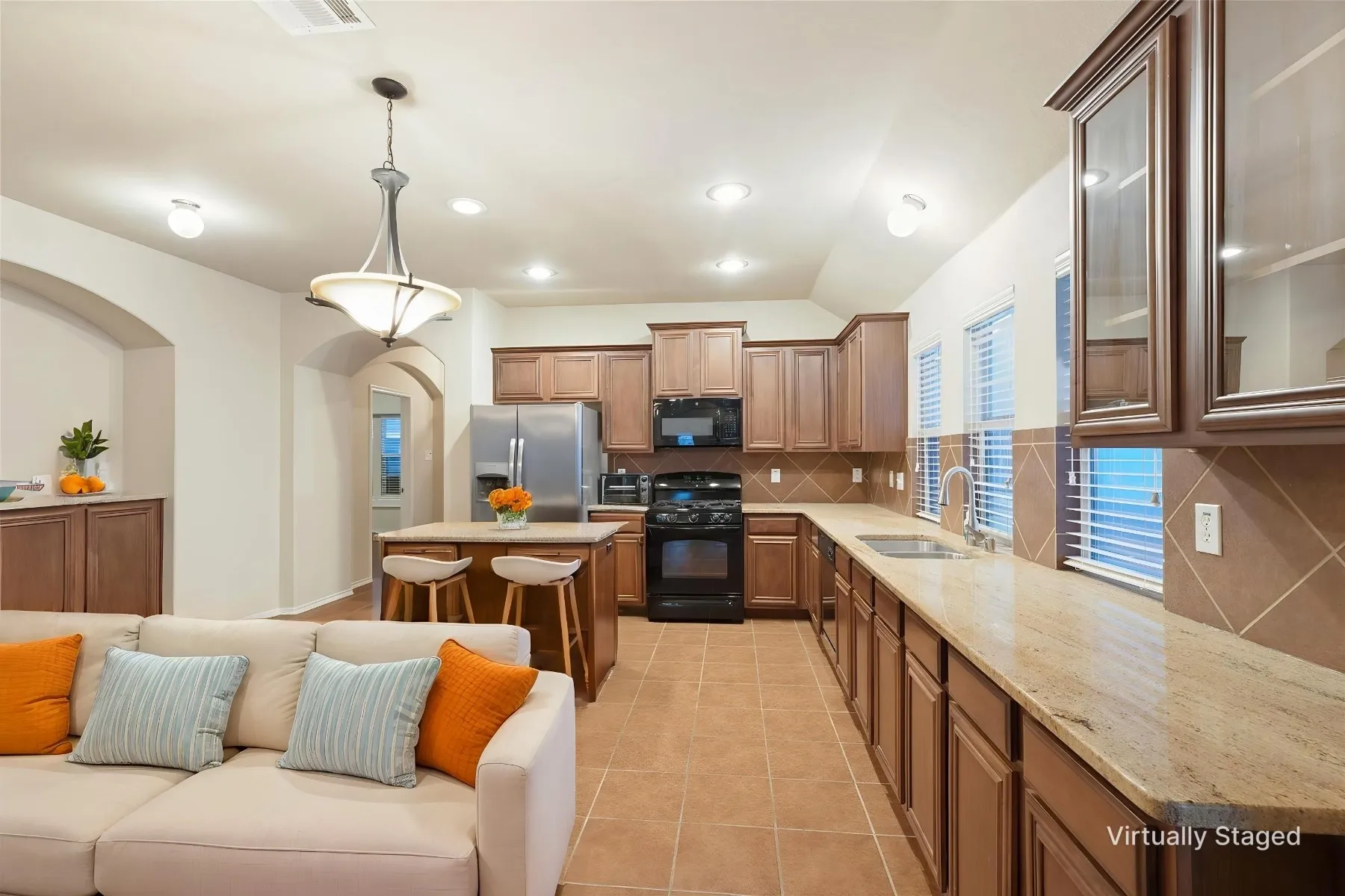 Single Family Residence For Sale in Denton County , 1745 Goodwin Drive, Providence Village, Texas 76227, 2 Bedroom, 2 Bathroom, 2 Garage spaces, 1,347 Sqft, built in 2009, mls#21401018, Real Estate Agent in Providence Village, Homes For Sale in Denton county, Homes For Sale in Providence Village, Realtor in Providence Village Texas, Real Estate Brokerage Independent Realty Texas, Luminita Cordes Realtor