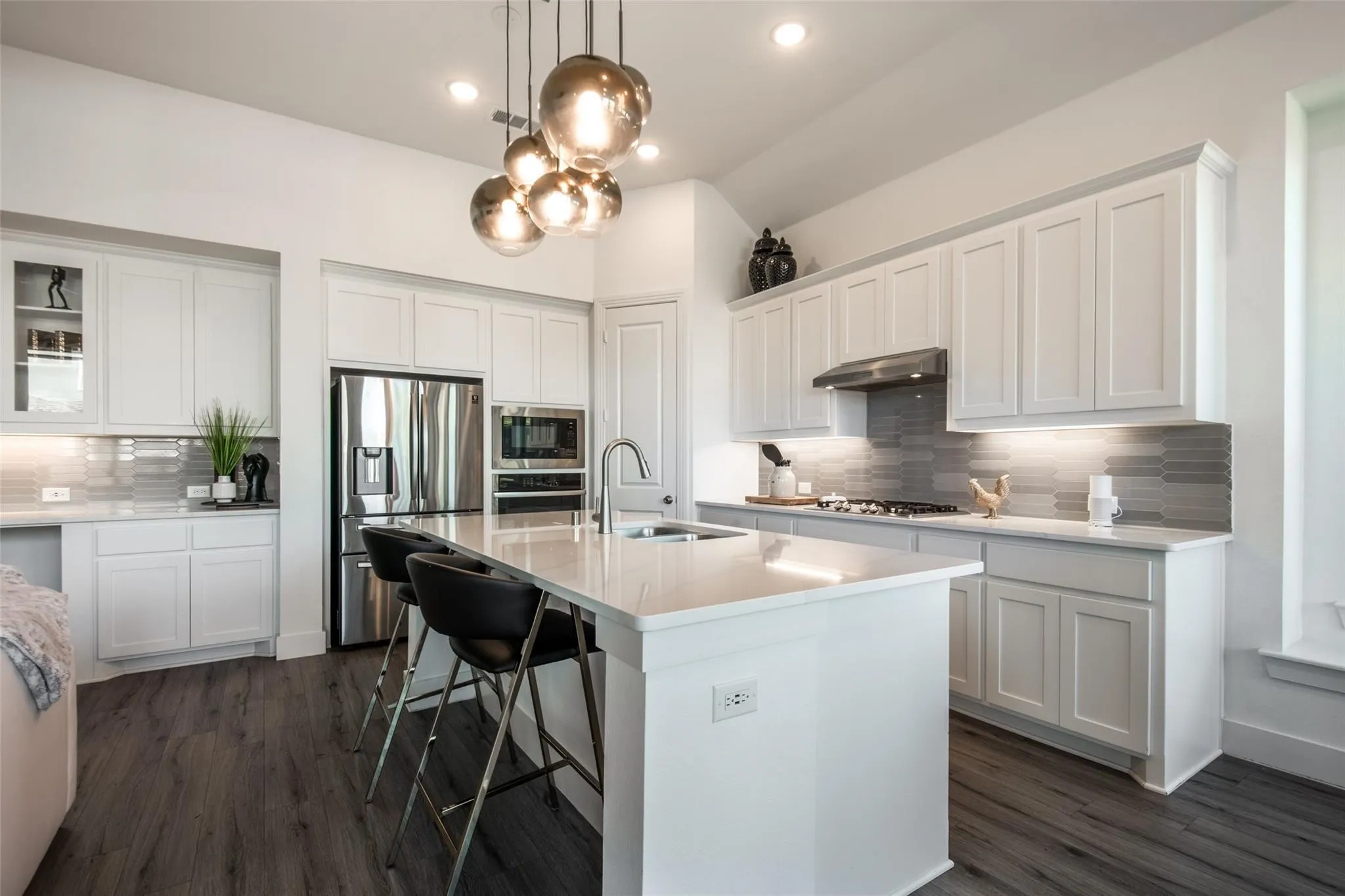 2nd Look at Kitchen