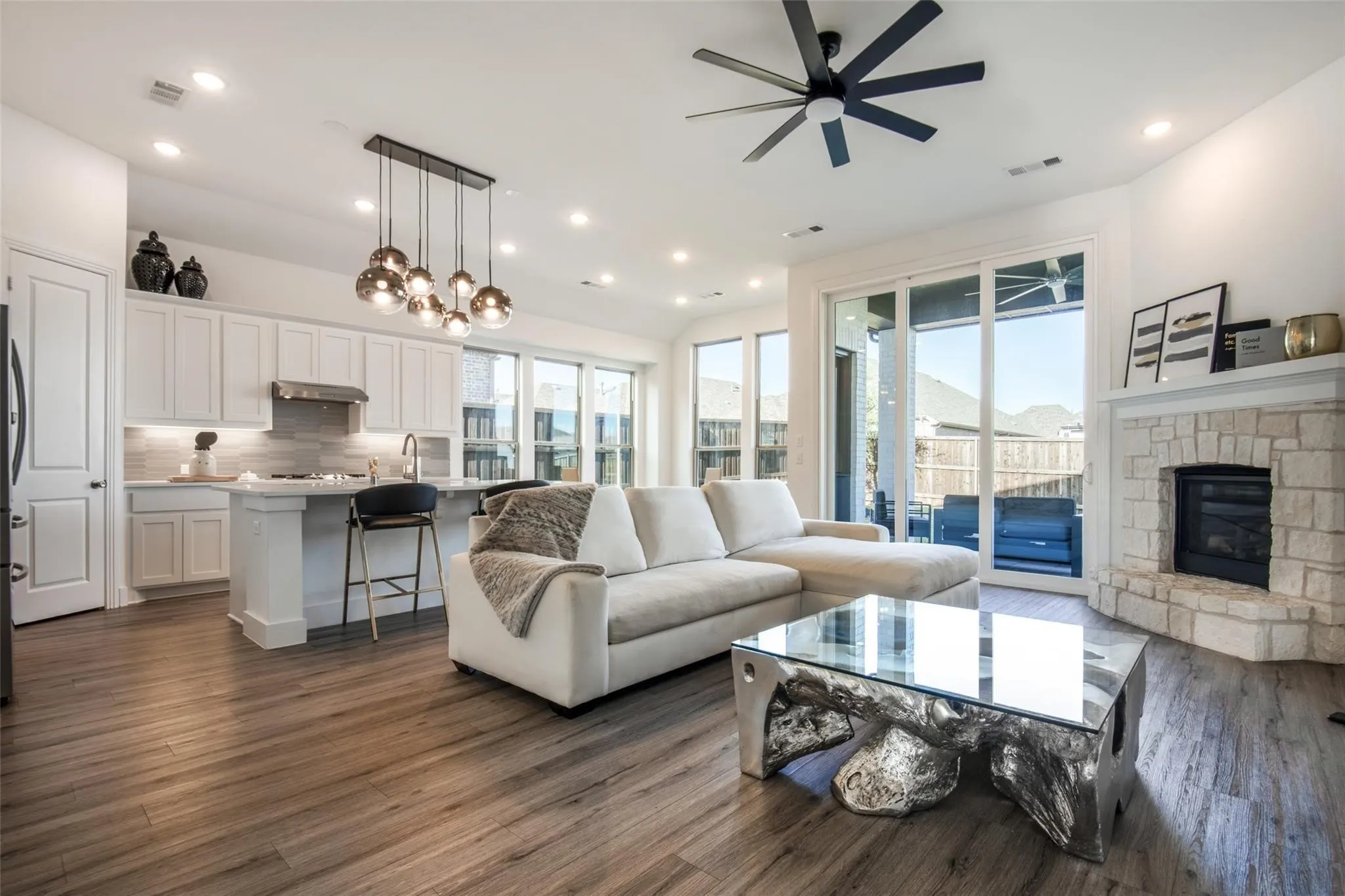 Living Area, Kitchen and Breakfast Area