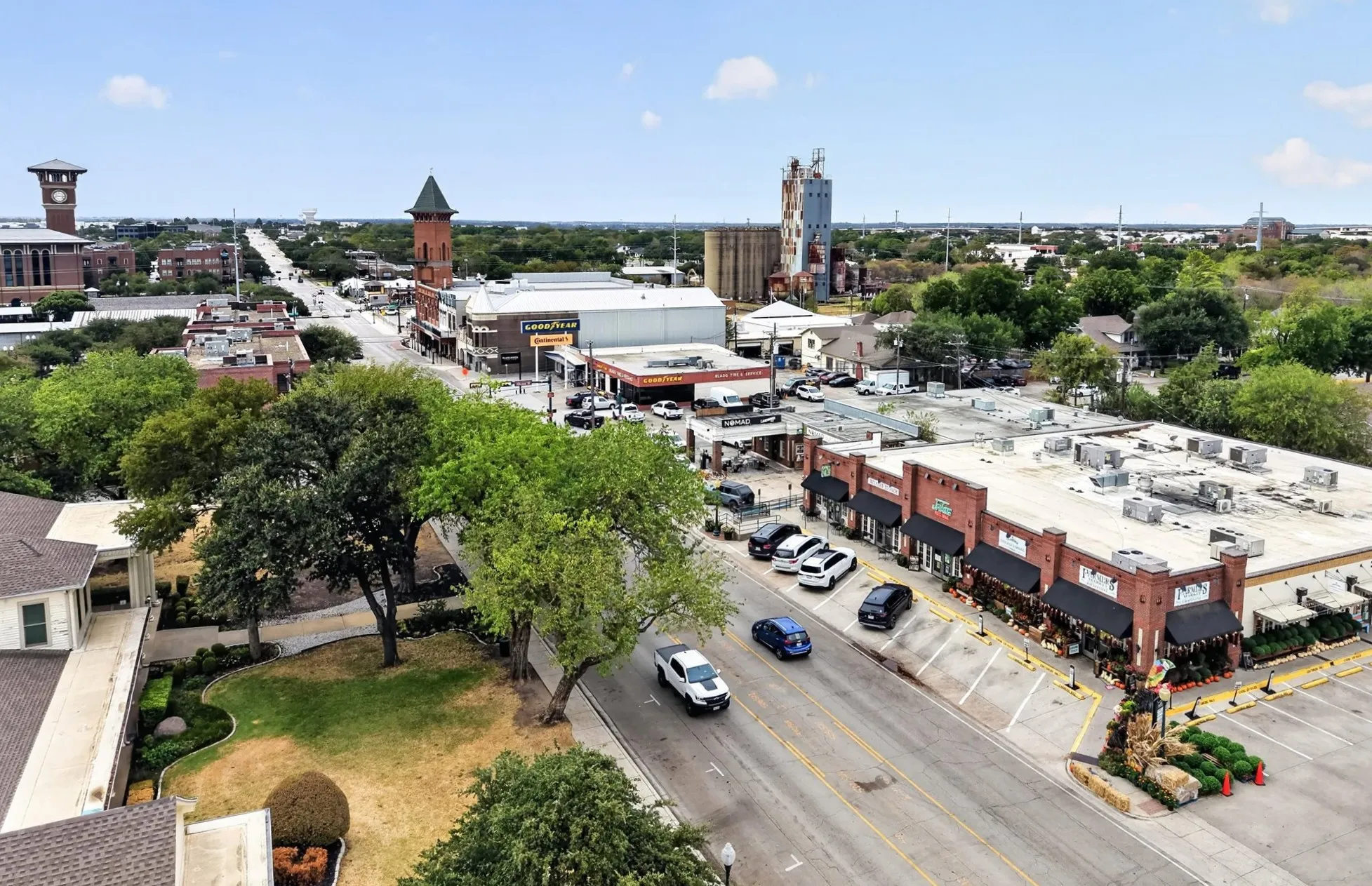 Unimproved Land For Sale in Tarrant County , 825 E Worth Street, Grapevine, Texas 76051, 0, 0, Garage spaces, 0 Sqft, built in 0, mls#21391764, Real Estate Agent in Grapevine, Homes For Sale in Tarrant county, Homes For Sale in Grapevine, Realtor in Grapevine Texas, Real Estate Brokerage Independent Realty Texas, Luminita Cordes Realtor