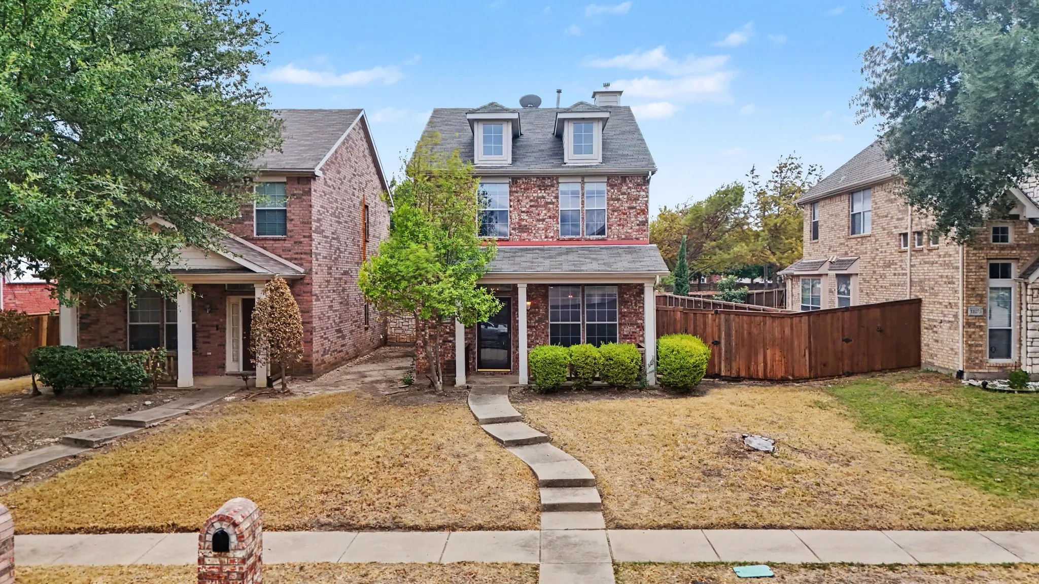 Duplex For Rent in Collin County , 11287 Pear Ridge Drive, Frisco, Texas 75035, 2 Bedroom, 2 Bathroom, 2 Garage spaces, 1,290 Sqft, built in 2003, mls#21401296, Real Estate Agent in Frisco, Homes For Rent in Collin county, Homes For Rent in Frisco, Realtor in Frisco Texas, Real Estate Brokerage Independent Realty Texas, Luminita Cordes Realtor