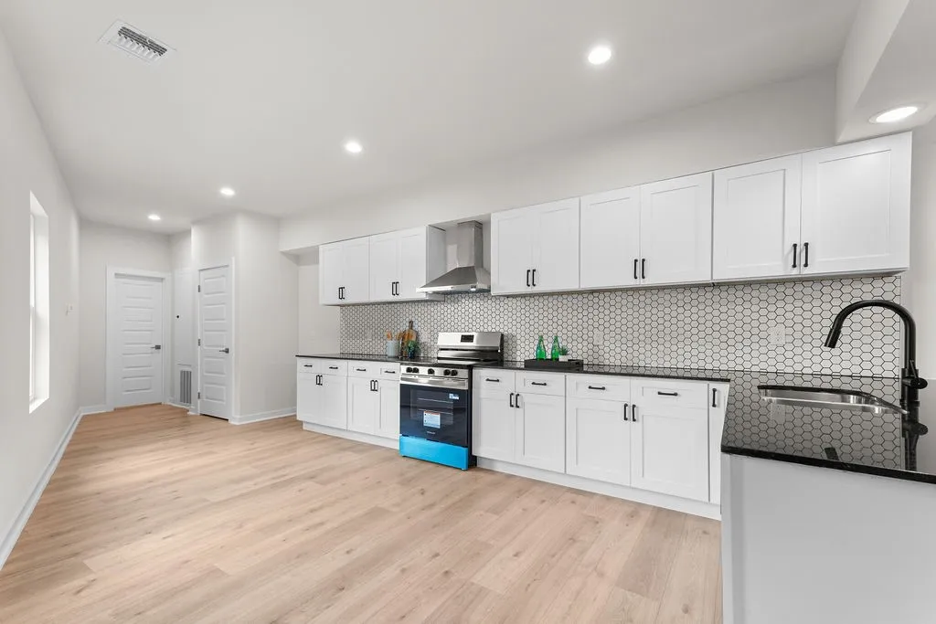 Single Family Residence For Sale in Dallas County , 2428 Saint Clair Drive, Dallas, Texas 75215, 3 Bedroom, 4 Bathroom, 1 Garage spaces, 1,777 Sqft, built in 2026, mls#21401682, Real Estate Agent in Dallas, Homes For Sale in Dallas county, Homes For Sale in Dallas, Realtor in Dallas Texas, Real Estate Brokerage Independent Realty Texas, Luminita Cordes Realtor