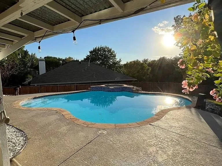 Single Family Residence For Rent in Dallas County , 1209 Mill Spring Drive, Garland, Texas 75040, 3 Bedroom, 2 Bathroom, 2 Garage spaces, 1,528 Sqft, built in 1996, mls#21400489, Real Estate Agent in Garland, Homes For Rent in Dallas county, Homes For Rent in Garland, Realtor in Garland Texas, Real Estate Brokerage Independent Realty Texas, Luminita Cordes Realtor