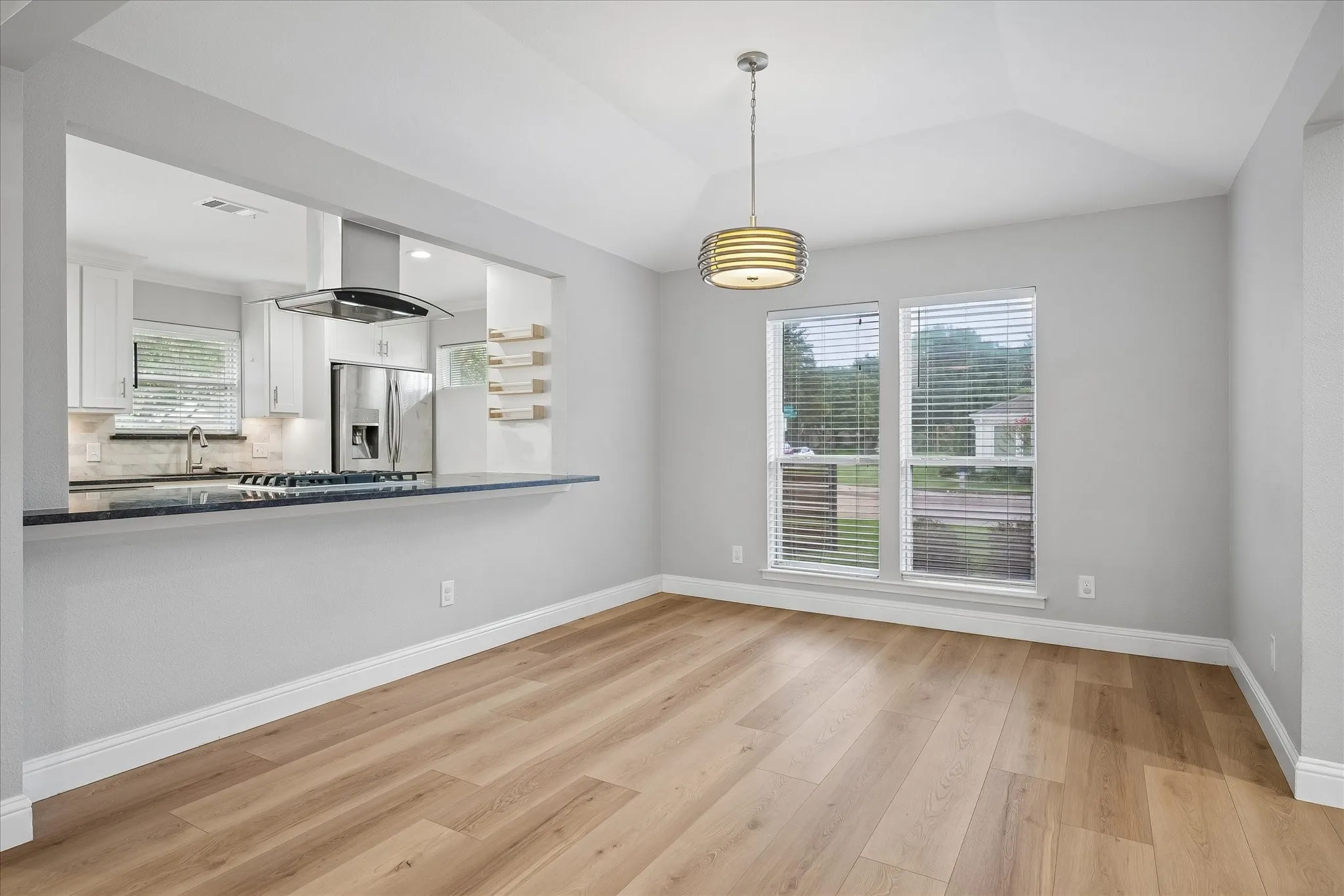 Single Family Residence For Rent in Dallas County , 16817 Rustic Meadows Drive, Dallas, Texas 75248, 3 Bedroom, 3 Bathroom, 2 Garage spaces, 2,190 Sqft, built in 1977, mls#21400902, Real Estate Agent in Dallas, Homes For Rent in Dallas county, Homes For Rent in Dallas, Realtor in Dallas Texas, Real Estate Brokerage Independent Realty Texas, Luminita Cordes Realtor