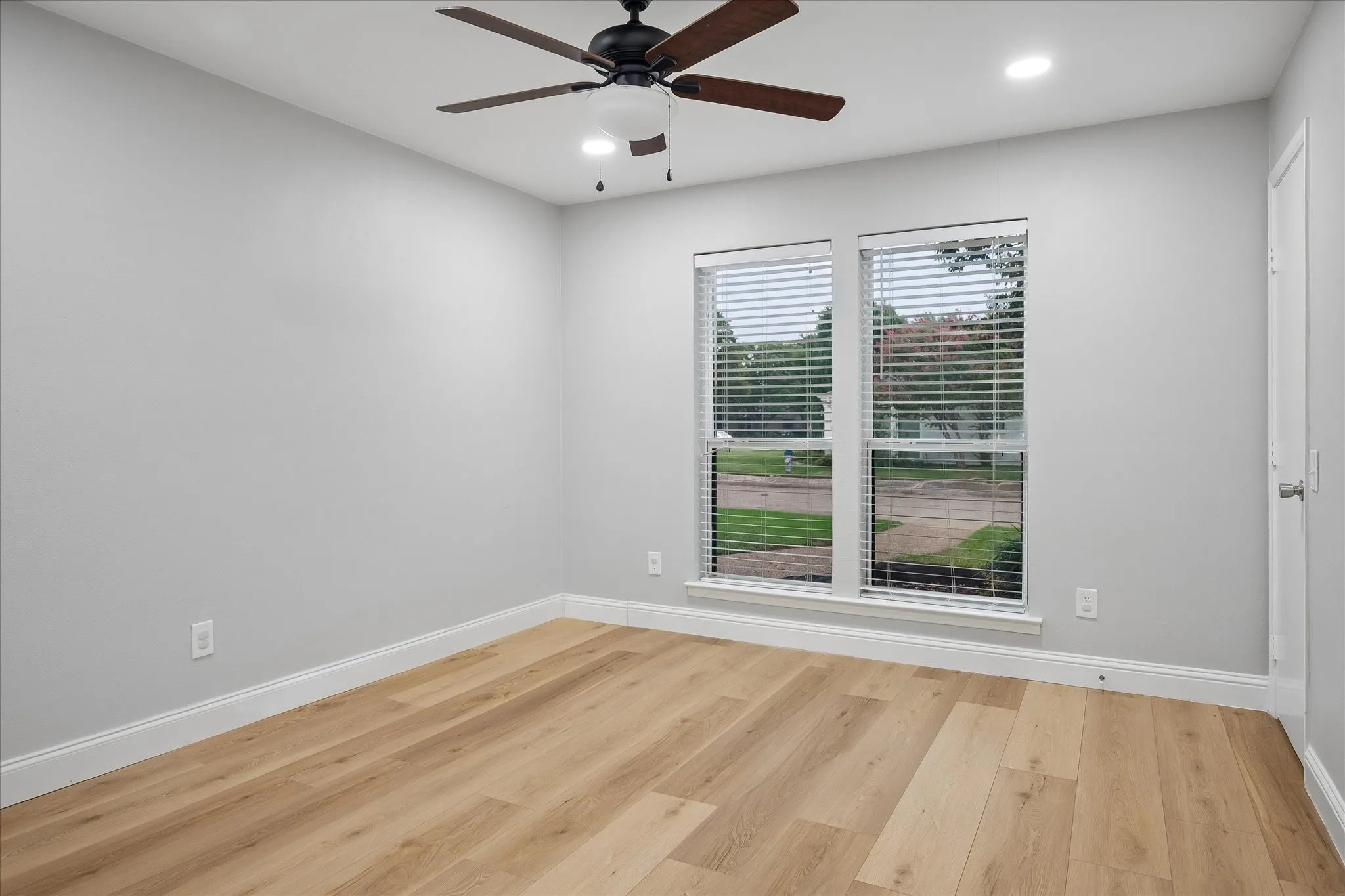 Single Family Residence For Rent in Dallas County , 16817 Rustic Meadows Drive, Dallas, Texas 75248, 3 Bedroom, 3 Bathroom, 2 Garage spaces, 2,190 Sqft, built in 1977, mls#21400902, Real Estate Agent in Dallas, Homes For Rent in Dallas county, Homes For Rent in Dallas, Realtor in Dallas Texas, Real Estate Brokerage Independent Realty Texas, Luminita Cordes Realtor