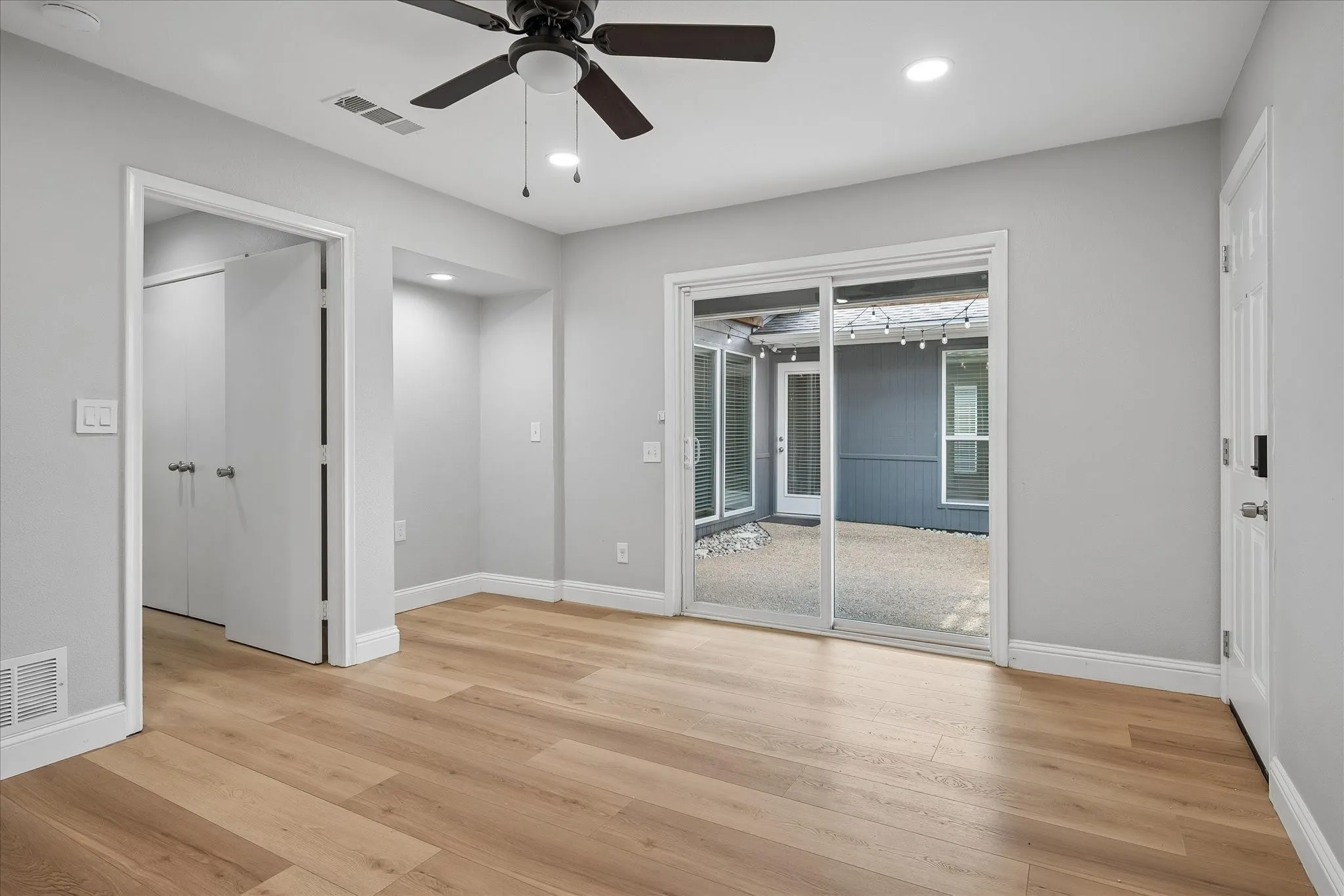 Single Family Residence For Rent in Dallas County , 16817 Rustic Meadows Drive, Dallas, Texas 75248, 3 Bedroom, 3 Bathroom, 2 Garage spaces, 2,190 Sqft, built in 1977, mls#21400902, Real Estate Agent in Dallas, Homes For Rent in Dallas county, Homes For Rent in Dallas, Realtor in Dallas Texas, Real Estate Brokerage Independent Realty Texas, Luminita Cordes Realtor