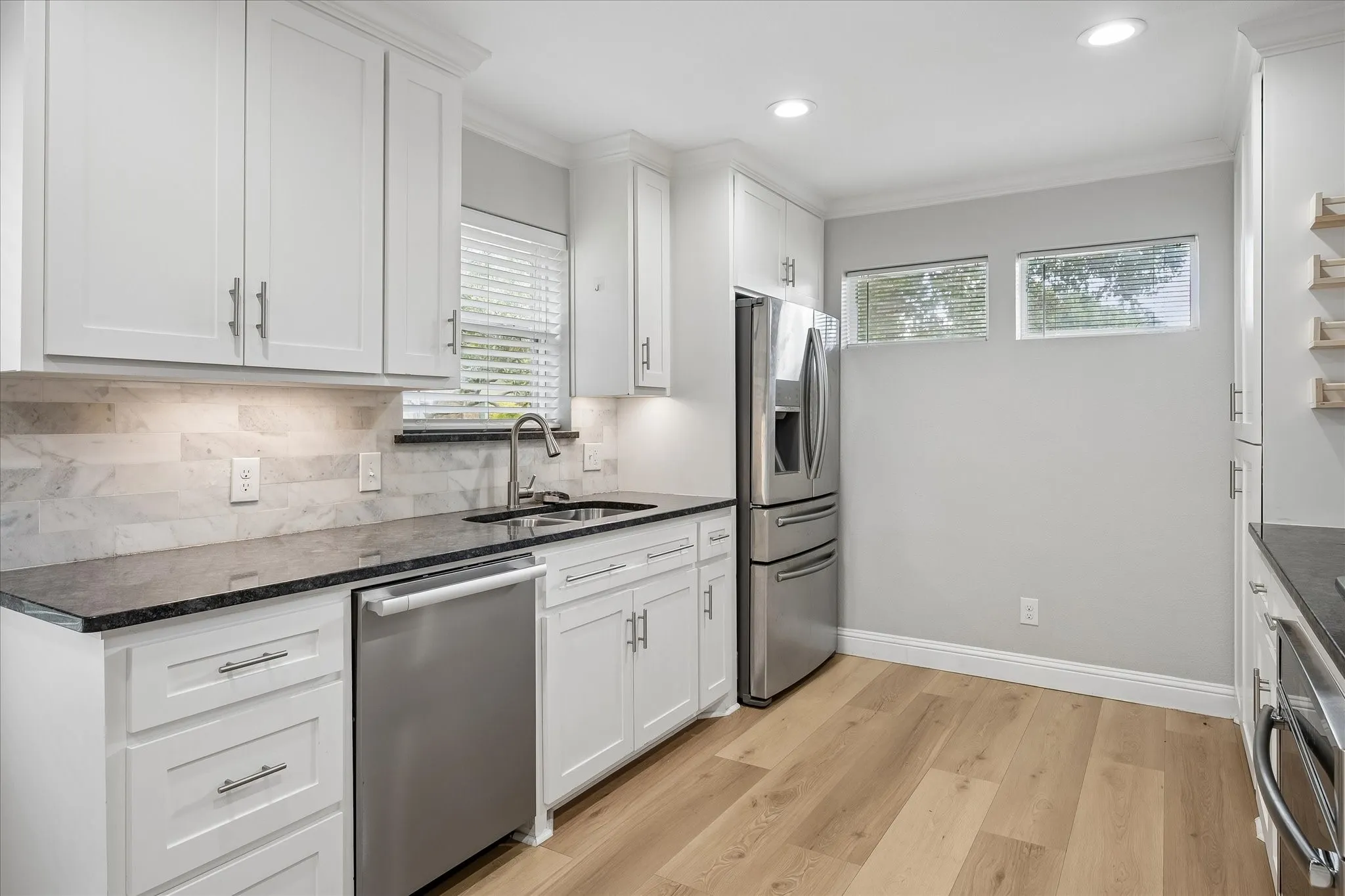 Single Family Residence For Rent in Dallas County , 16817 Rustic Meadows Drive, Dallas, Texas 75248, 3 Bedroom, 3 Bathroom, 2 Garage spaces, 2,190 Sqft, built in 1977, mls#21400902, Real Estate Agent in Dallas, Homes For Rent in Dallas county, Homes For Rent in Dallas, Realtor in Dallas Texas, Real Estate Brokerage Independent Realty Texas, Luminita Cordes Realtor