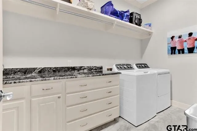 Single Family Residence For Sale in Smith County , 66 S Ryder Cup Trail, Hideaway, Texas 75771, 3 Bedroom, 4 Bathroom, 2 Garage spaces, 3,629 Sqft, built in 2018, mls#21401665, Real Estate Agent in Hideaway, Homes For Sale in Smith county, Homes For Sale in Hideaway, Realtor in Hideaway Texas, Real Estate Brokerage Independent Realty Texas, Luminita Cordes Realtor