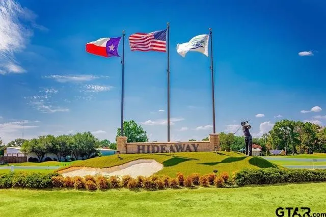 Single Family Residence For Sale in Smith County , 66 S Ryder Cup Trail, Hideaway, Texas 75771, 3 Bedroom, 4 Bathroom, 2 Garage spaces, 3,629 Sqft, built in 2018, mls#21401665, Real Estate Agent in Hideaway, Homes For Sale in Smith county, Homes For Sale in Hideaway, Realtor in Hideaway Texas, Real Estate Brokerage Independent Realty Texas, Luminita Cordes Realtor