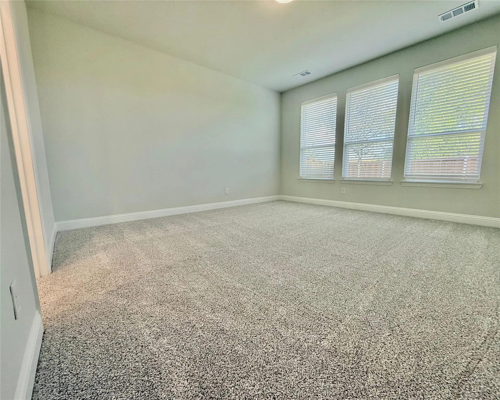 Single Family Residence For Sale in Collin County , 2903 Woodland Court, Wylie, Texas 75098, 4 Bedroom, 3 Bathroom, 2 Garage spaces, 2,690 Sqft, built in 2023, mls#21402046, Real Estate Agent in Wylie, Homes For Sale in Collin county, Homes For Sale in Wylie, Realtor in Wylie Texas, Real Estate Brokerage Independent Realty Texas, Luminita Cordes Realtor