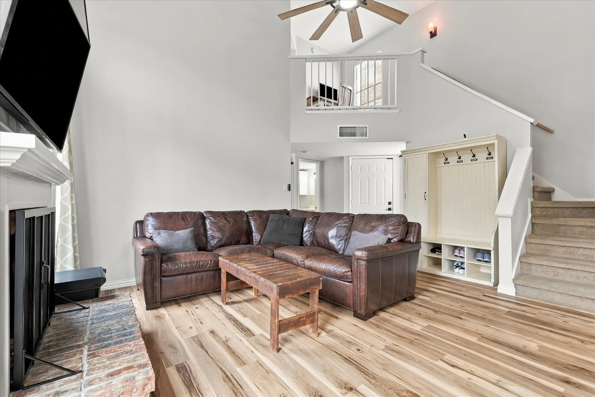 Single Family Residence For Sale in Denton County , 3136 Harbinger Lane, Dallas, Texas 75287, 2 Bedroom, 2 Bathroom, 1 Garage spaces, 1,182 Sqft, built in 1984, mls#21401487, Real Estate Agent in Dallas, Homes For Sale in Denton county, Homes For Sale in Dallas, Realtor in Dallas Texas, Real Estate Brokerage Independent Realty Texas, Luminita Cordes Realtor