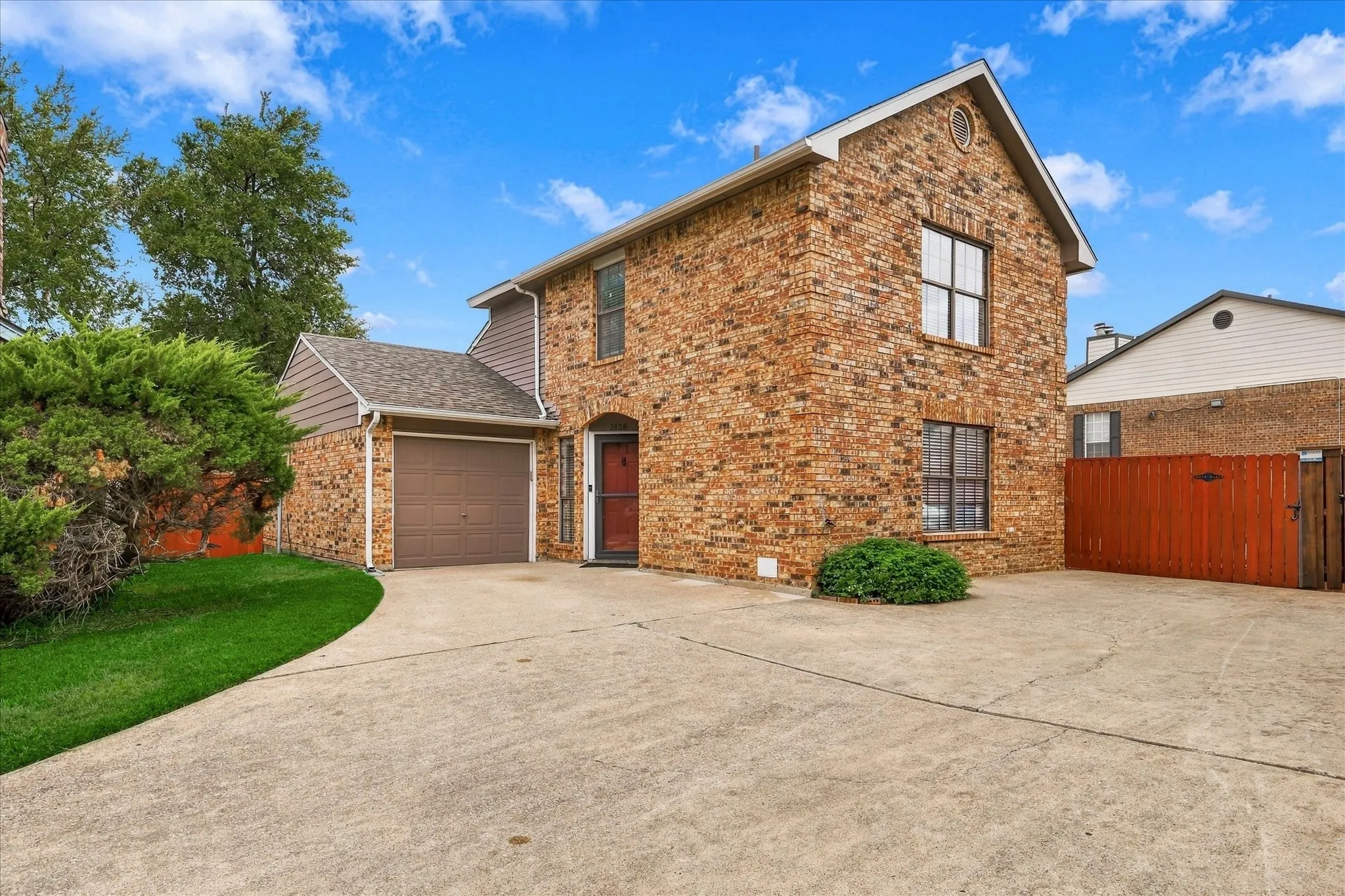Single Family Residence For Sale in Denton County , 3136 Harbinger Lane, Dallas, Texas 75287, 2 Bedroom, 2 Bathroom, 1 Garage spaces, 1,182 Sqft, built in 1984, mls#21401487, Real Estate Agent in Dallas, Homes For Sale in Denton county, Homes For Sale in Dallas, Realtor in Dallas Texas, Real Estate Brokerage Independent Realty Texas, Luminita Cordes Realtor