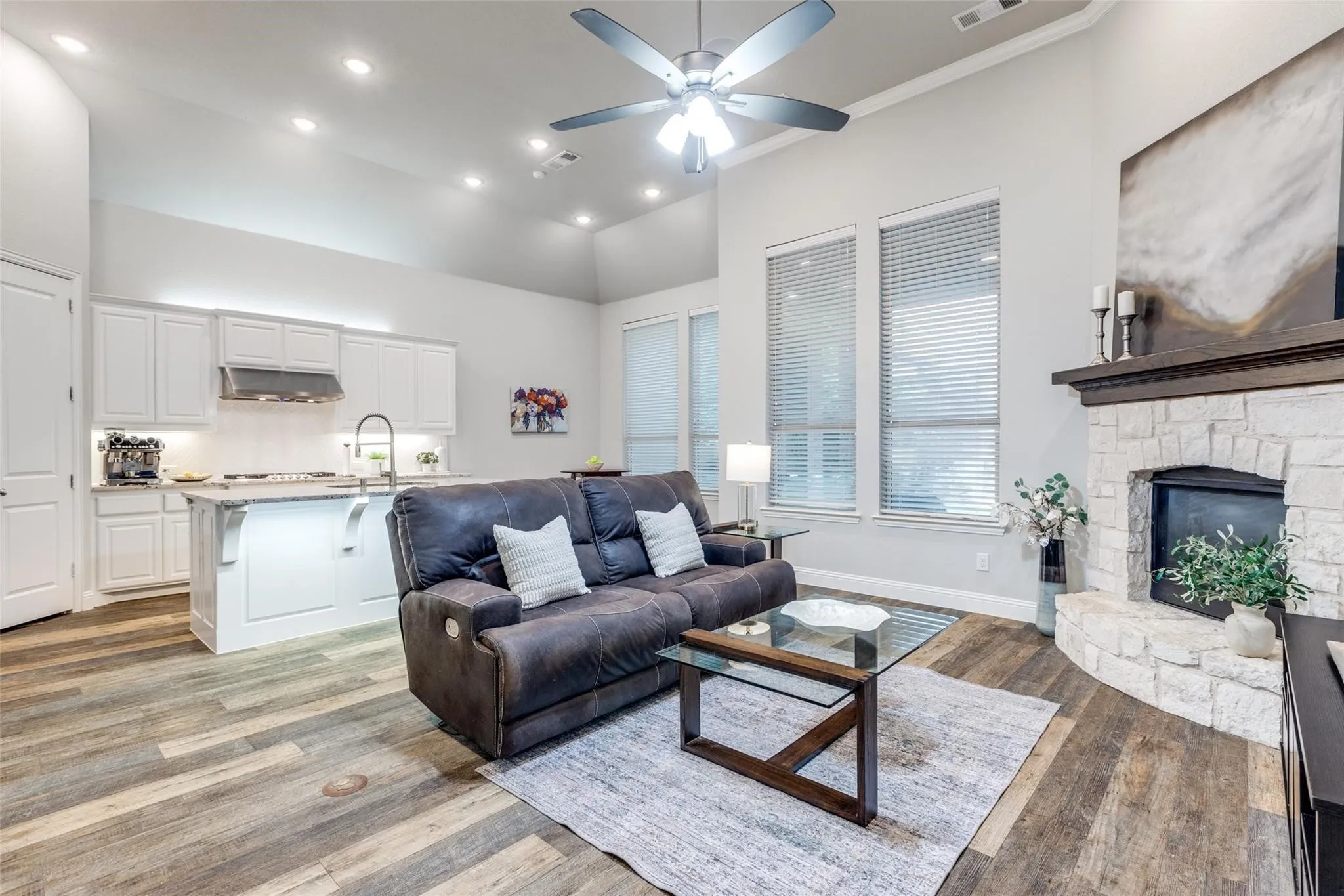 Living Room with Gas Fireplace