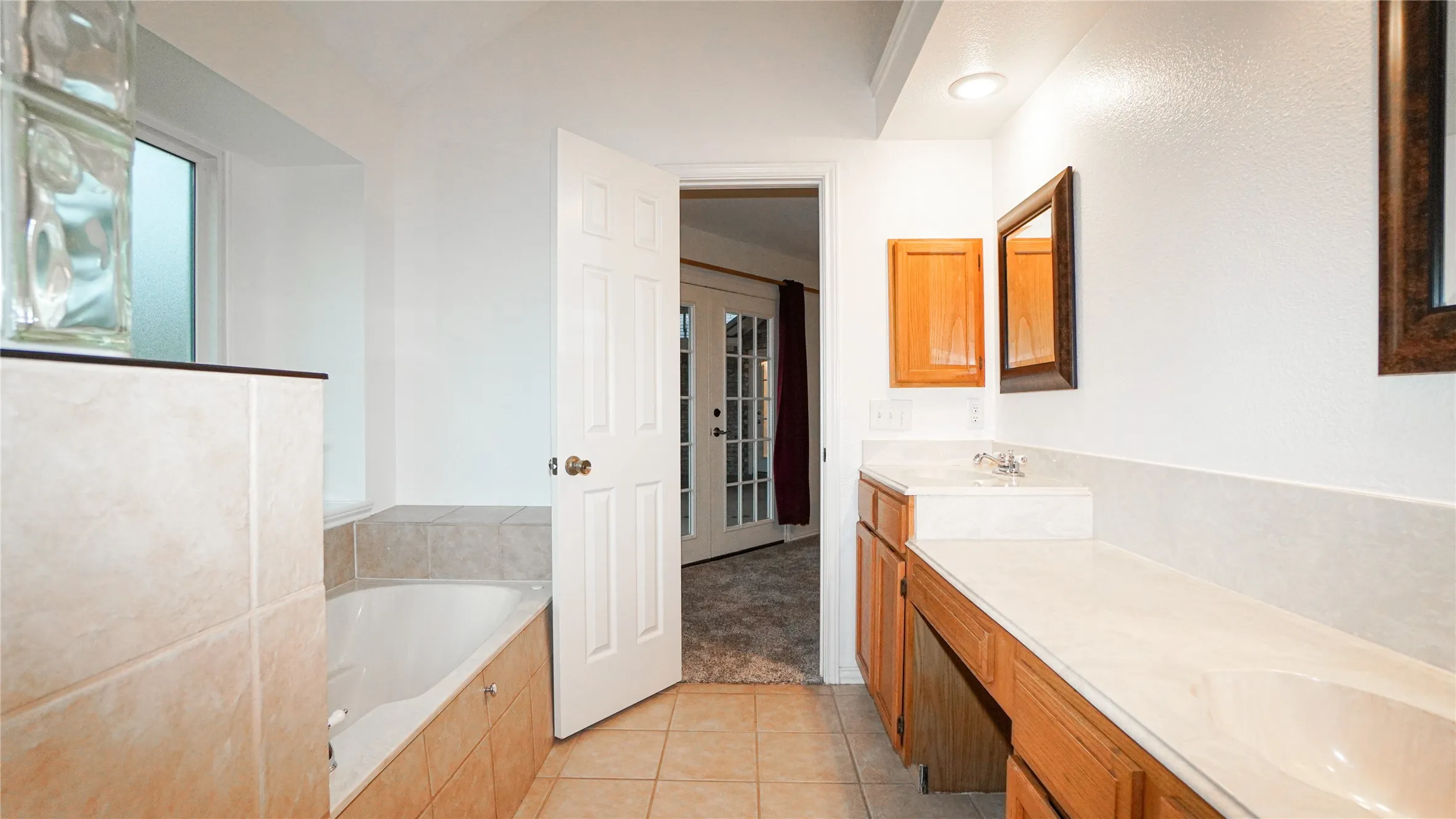 Single Family Residence For Rent in Dallas County , 2508 Hawk Drive, Mesquite, Texas 75181, 3 Bedroom, 2 Bathroom, 2 Garage spaces, 1,771 Sqft, built in 1988, mls#21401048, Real Estate Agent in Mesquite, Homes For Rent in Dallas county, Homes For Rent in Mesquite, Realtor in Mesquite Texas, Real Estate Brokerage Independent Realty Texas, Luminita Cordes Realtor