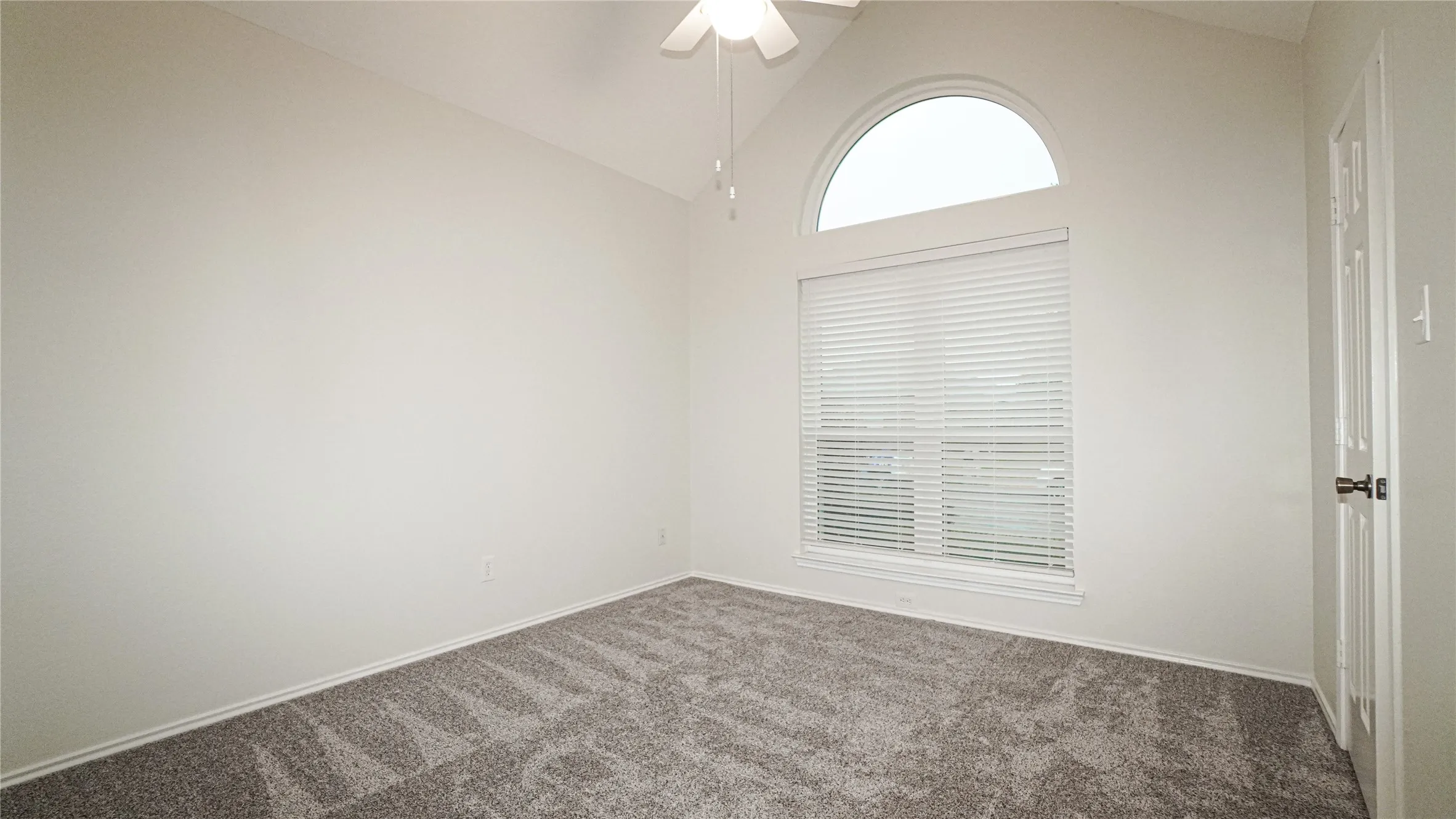 Single Family Residence For Rent in Dallas County , 2508 Hawk Drive, Mesquite, Texas 75181, 3 Bedroom, 2 Bathroom, 2 Garage spaces, 1,771 Sqft, built in 1988, mls#21401048, Real Estate Agent in Mesquite, Homes For Rent in Dallas county, Homes For Rent in Mesquite, Realtor in Mesquite Texas, Real Estate Brokerage Independent Realty Texas, Luminita Cordes Realtor