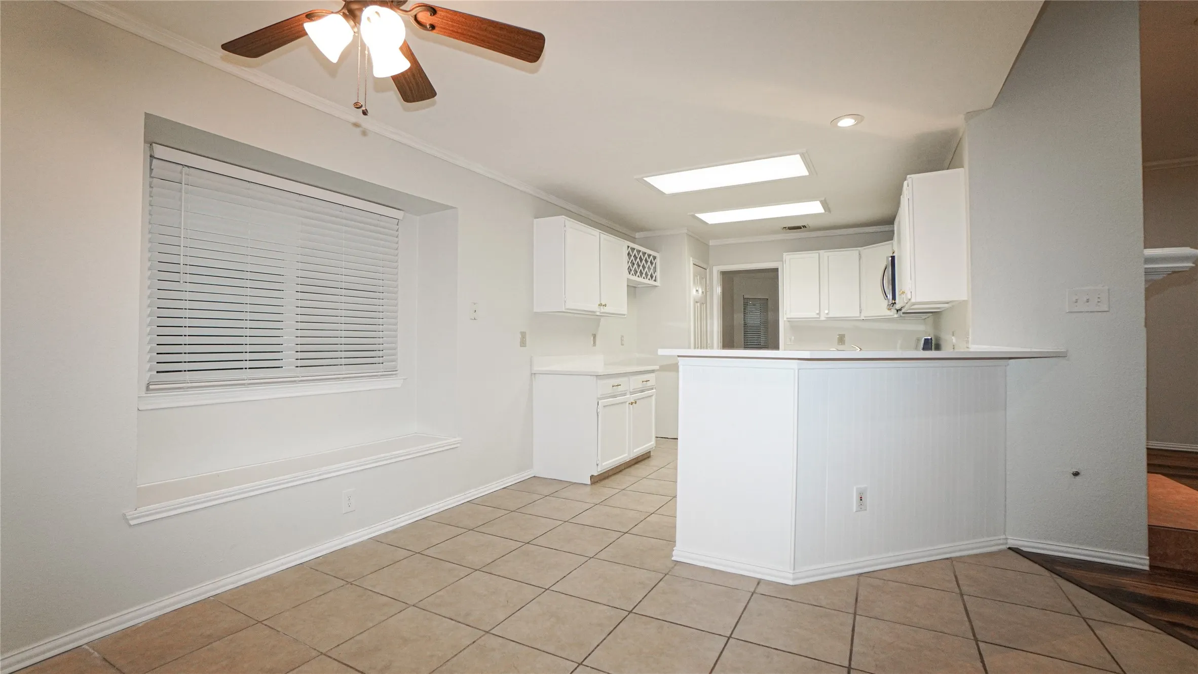 Single Family Residence For Rent in Dallas County , 2508 Hawk Drive, Mesquite, Texas 75181, 3 Bedroom, 2 Bathroom, 2 Garage spaces, 1,771 Sqft, built in 1988, mls#21401048, Real Estate Agent in Mesquite, Homes For Rent in Dallas county, Homes For Rent in Mesquite, Realtor in Mesquite Texas, Real Estate Brokerage Independent Realty Texas, Luminita Cordes Realtor