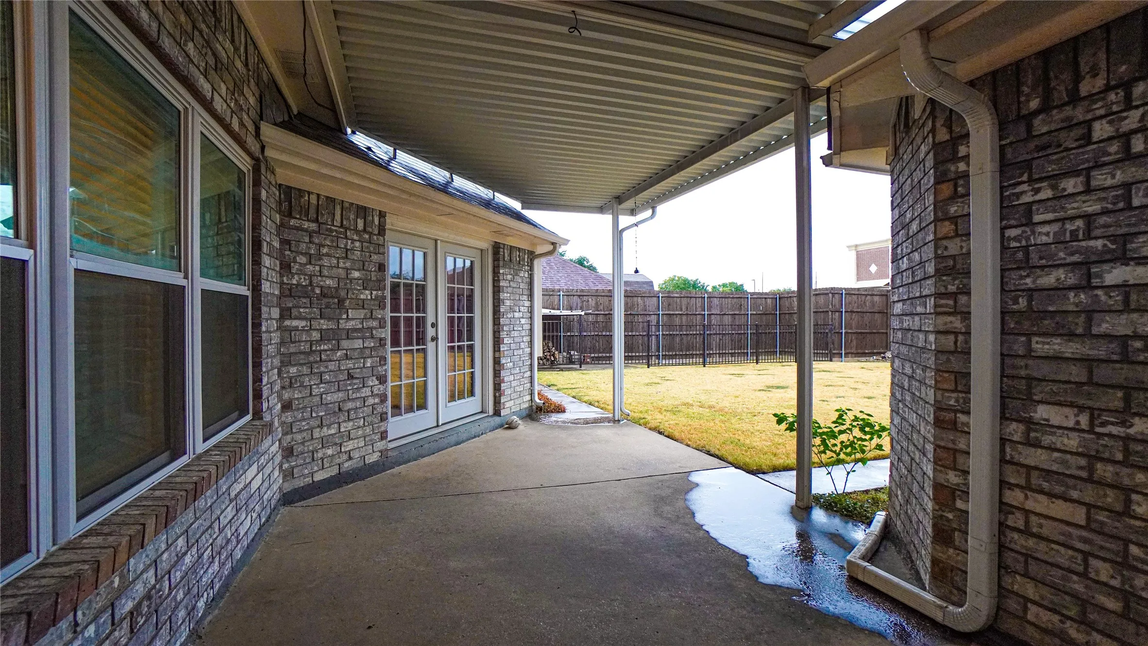 Single Family Residence For Rent in Dallas County , 2508 Hawk Drive, Mesquite, Texas 75181, 3 Bedroom, 2 Bathroom, 2 Garage spaces, 1,771 Sqft, built in 1988, mls#21401048, Real Estate Agent in Mesquite, Homes For Rent in Dallas county, Homes For Rent in Mesquite, Realtor in Mesquite Texas, Real Estate Brokerage Independent Realty Texas, Luminita Cordes Realtor