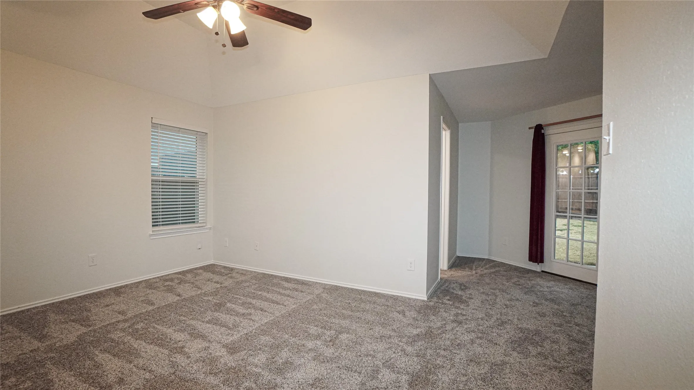Single Family Residence For Rent in Dallas County , 2508 Hawk Drive, Mesquite, Texas 75181, 3 Bedroom, 2 Bathroom, 2 Garage spaces, 1,771 Sqft, built in 1988, mls#21401048, Real Estate Agent in Mesquite, Homes For Rent in Dallas county, Homes For Rent in Mesquite, Realtor in Mesquite Texas, Real Estate Brokerage Independent Realty Texas, Luminita Cordes Realtor