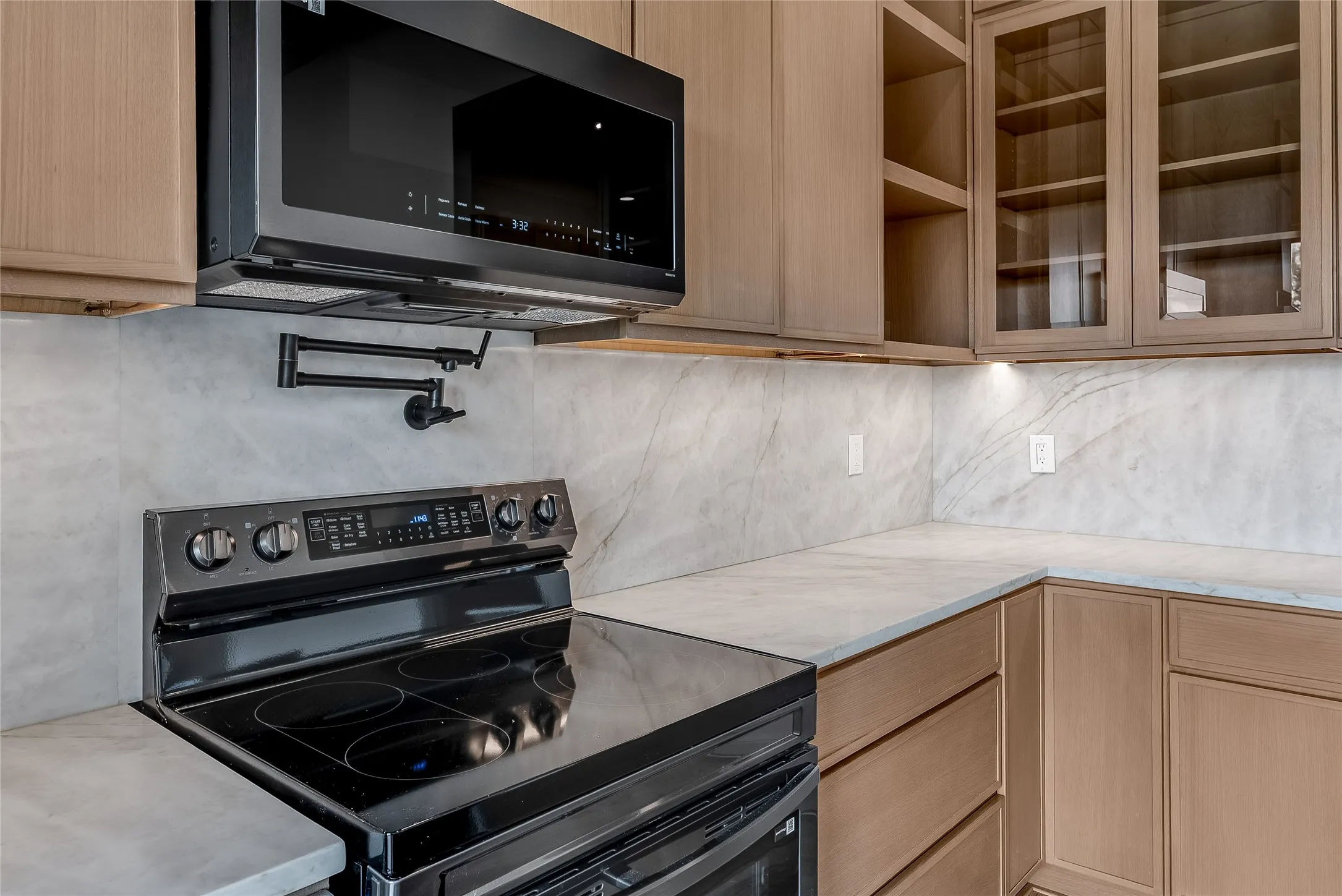 Single Family Residence For Sale in Denton County , 4581 N Shore Drive, The Colony, Texas 75056, 3 Bedroom, 4 Bathroom, 2 Garage spaces, 2,446 Sqft, built in 2026, mls#21401085, Real Estate Agent in The Colony, Homes For Sale in Denton county, Homes For Sale in The Colony, Realtor in The Colony Texas, Real Estate Brokerage Independent Realty Texas, Luminita Cordes Realtor