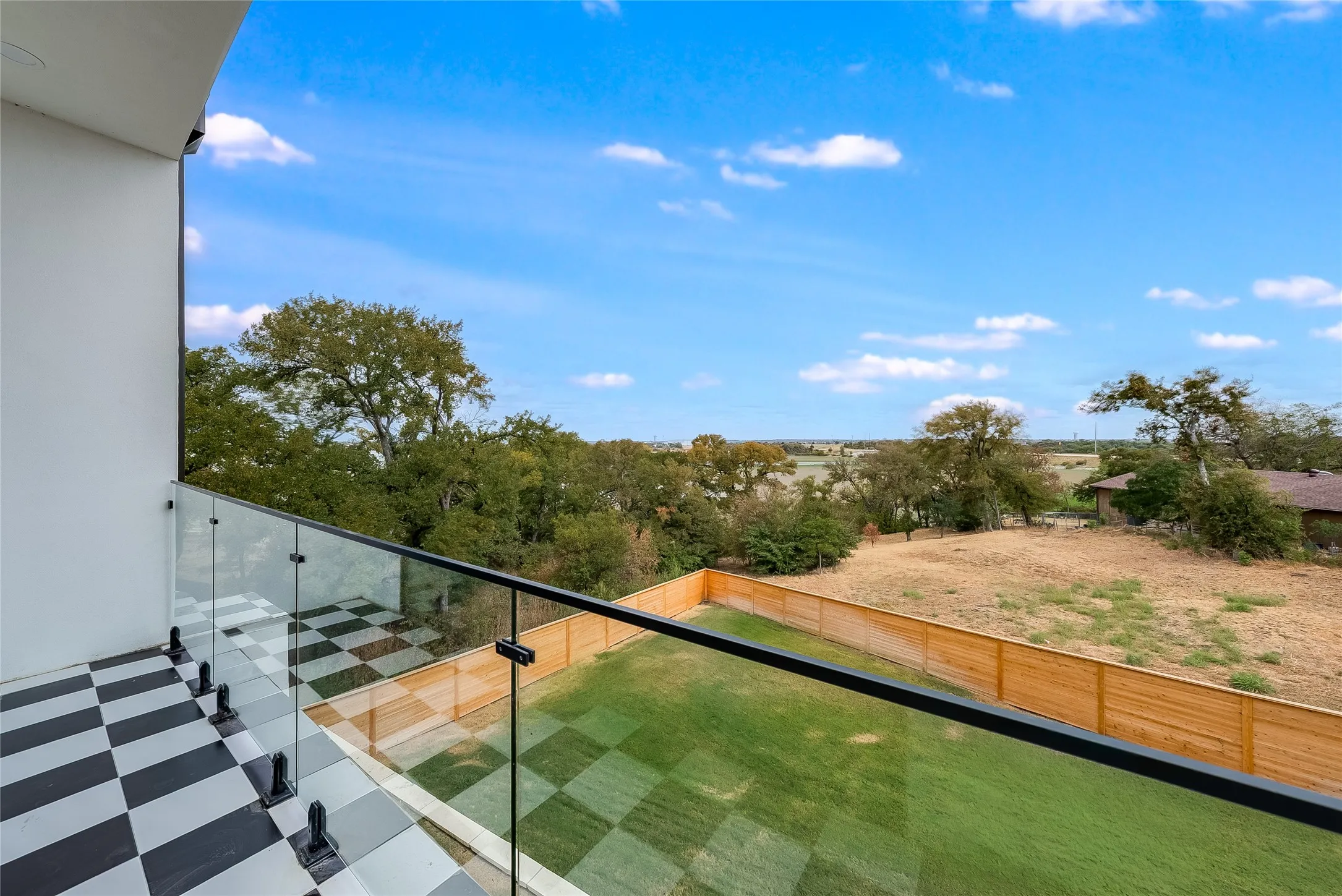 Single Family Residence For Sale in Denton County , 4581 N Shore Drive, The Colony, Texas 75056, 3 Bedroom, 4 Bathroom, 2 Garage spaces, 2,446 Sqft, built in 2026, mls#21401085, Real Estate Agent in The Colony, Homes For Sale in Denton county, Homes For Sale in The Colony, Realtor in The Colony Texas, Real Estate Brokerage Independent Realty Texas, Luminita Cordes Realtor