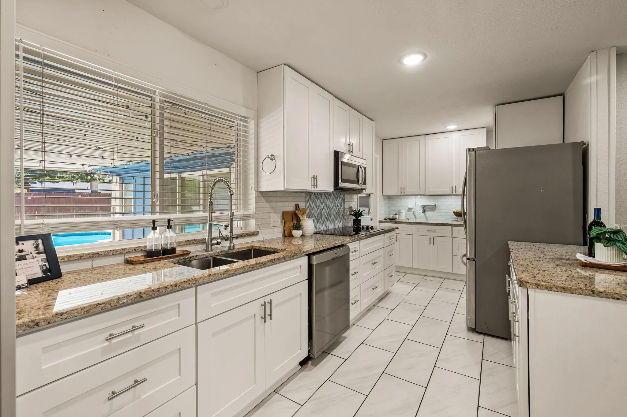Single Family Residence For Sale in Tarrant County , 633 Lewis Drive, Hurst, Texas 76054, 4 Bedroom, 2 Bathroom, Garage spaces, 2,227 Sqft, built in 1973, mls#21396481, Real Estate Agent in Hurst, Homes For Sale in Tarrant county, Homes For Sale in Hurst, Realtor in Hurst Texas, Real Estate Brokerage Independent Realty Texas, Luminita Cordes Realtor