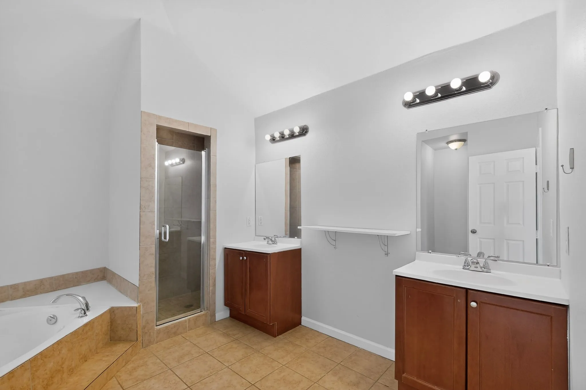 Single Family Residence For Rent in Denton County , 918 Sylvan Creek Drive, Lewisville, Texas 75067, 3 Bedroom, 2 Bathroom, 1 Garage spaces, 1,466 Sqft, built in 1985, mls#21402066, Real Estate Agent in Lewisville, Homes For Rent in Denton county, Homes For Rent in Lewisville, Realtor in Lewisville Texas, Real Estate Brokerage Independent Realty Texas, Luminita Cordes Realtor