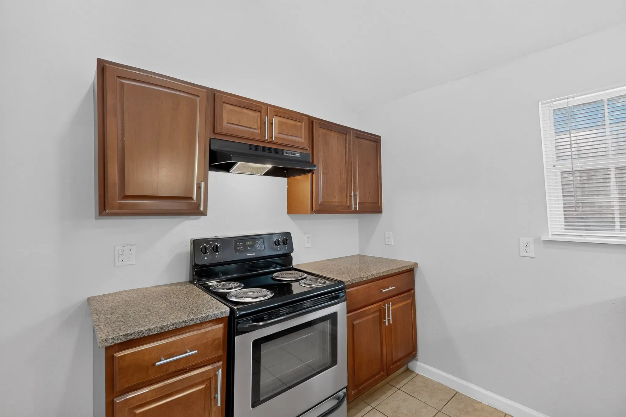Single Family Residence For Rent in Denton County , 918 Sylvan Creek Drive, Lewisville, Texas 75067, 3 Bedroom, 2 Bathroom, 1 Garage spaces, 1,466 Sqft, built in 1985, mls#21402066, Real Estate Agent in Lewisville, Homes For Rent in Denton county, Homes For Rent in Lewisville, Realtor in Lewisville Texas, Real Estate Brokerage Independent Realty Texas, Luminita Cordes Realtor
