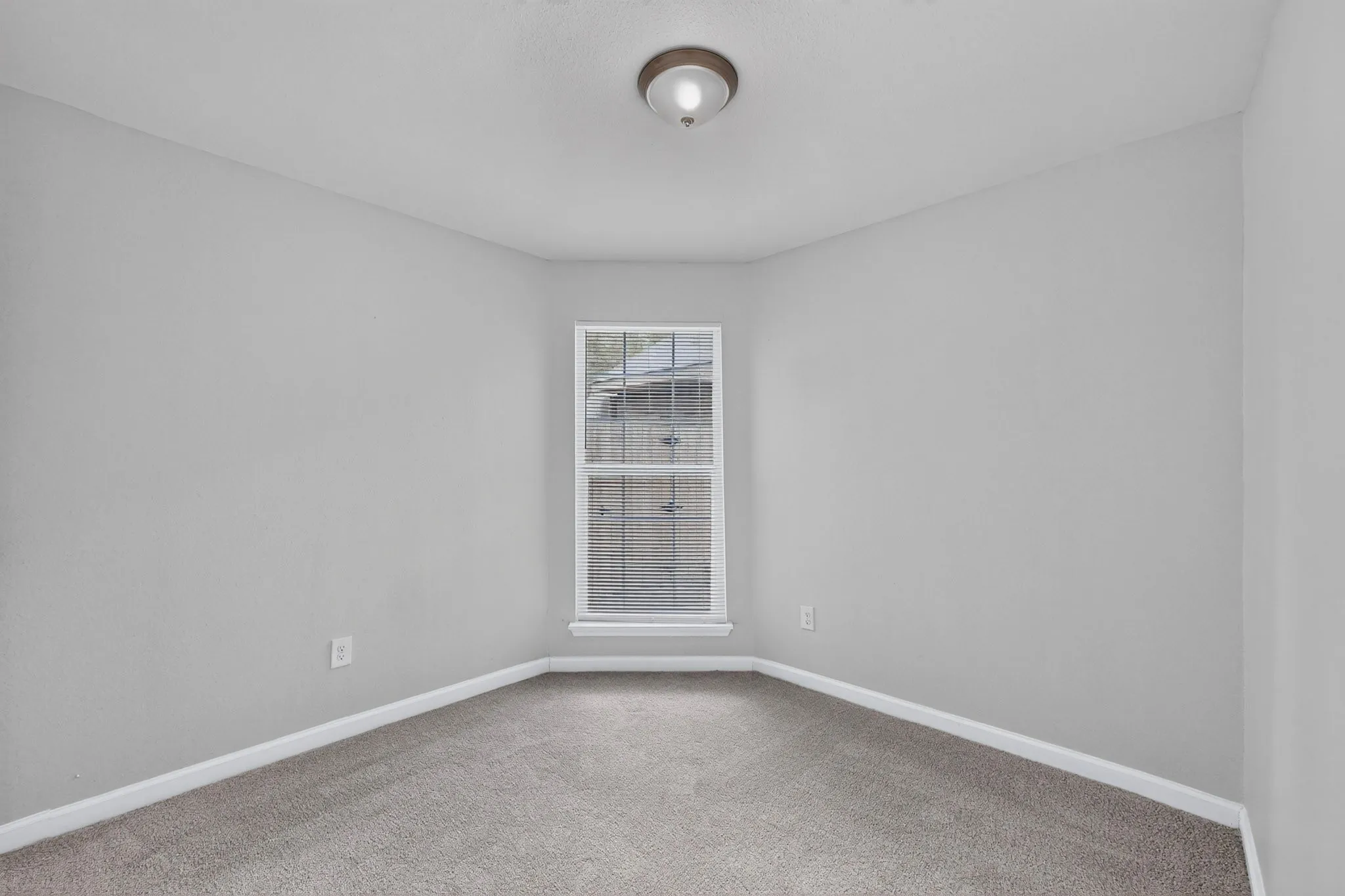 Single Family Residence For Rent in Denton County , 918 Sylvan Creek Drive, Lewisville, Texas 75067, 3 Bedroom, 2 Bathroom, 1 Garage spaces, 1,466 Sqft, built in 1985, mls#21402066, Real Estate Agent in Lewisville, Homes For Rent in Denton county, Homes For Rent in Lewisville, Realtor in Lewisville Texas, Real Estate Brokerage Independent Realty Texas, Luminita Cordes Realtor