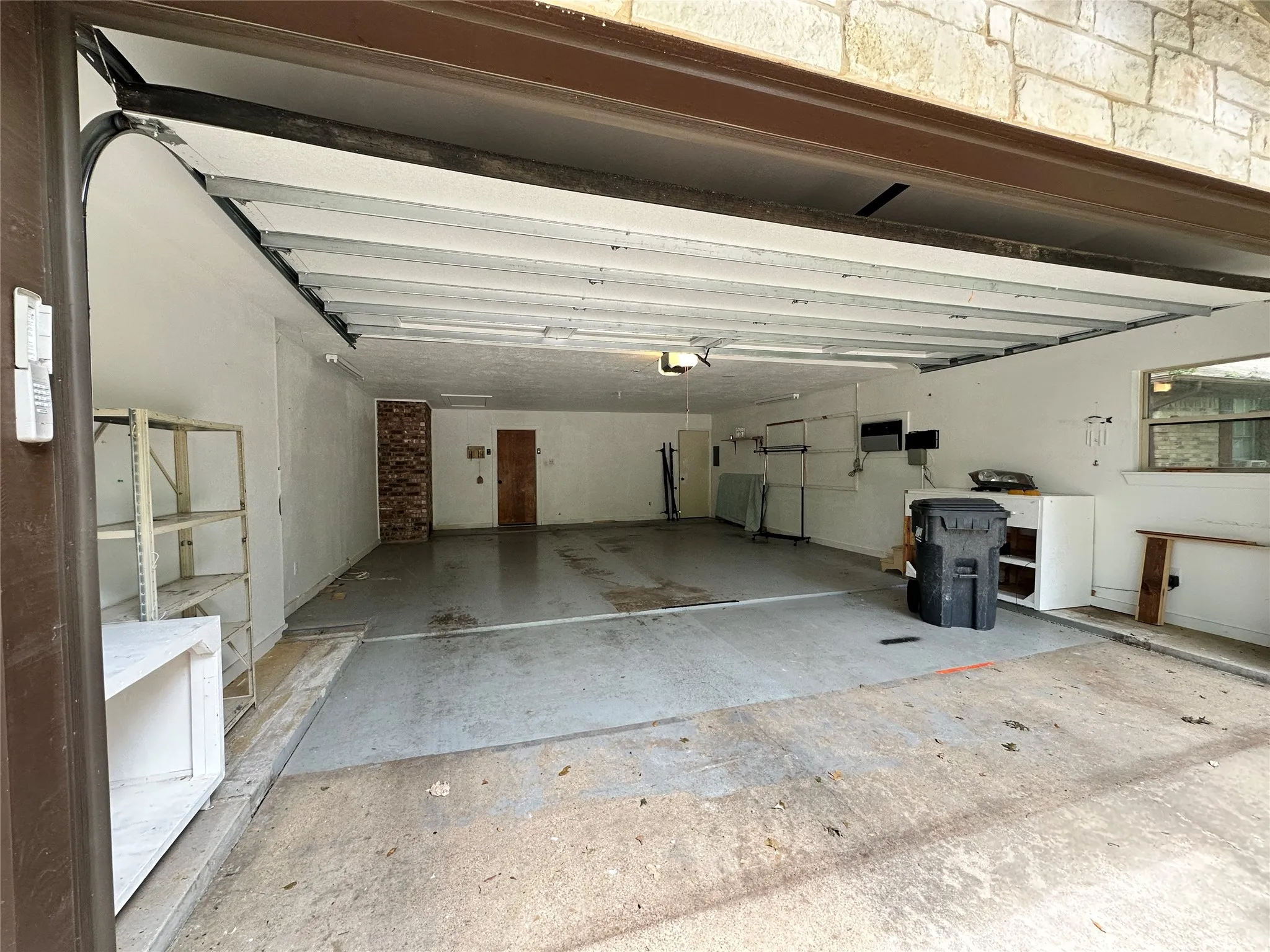 Single Family Residence For Rent in Navarro County , 120 W Drane Avenue, Corsicana, Texas 75110, 3 Bedroom, 2 Bathroom, 2 Garage spaces, 1,476 Sqft, built in 1976, mls#21402069, Real Estate Agent in Corsicana, Homes For Rent in Navarro county, Homes For Rent in Corsicana, Realtor in Corsicana Texas, Real Estate Brokerage Independent Realty Texas, Luminita Cordes Realtor