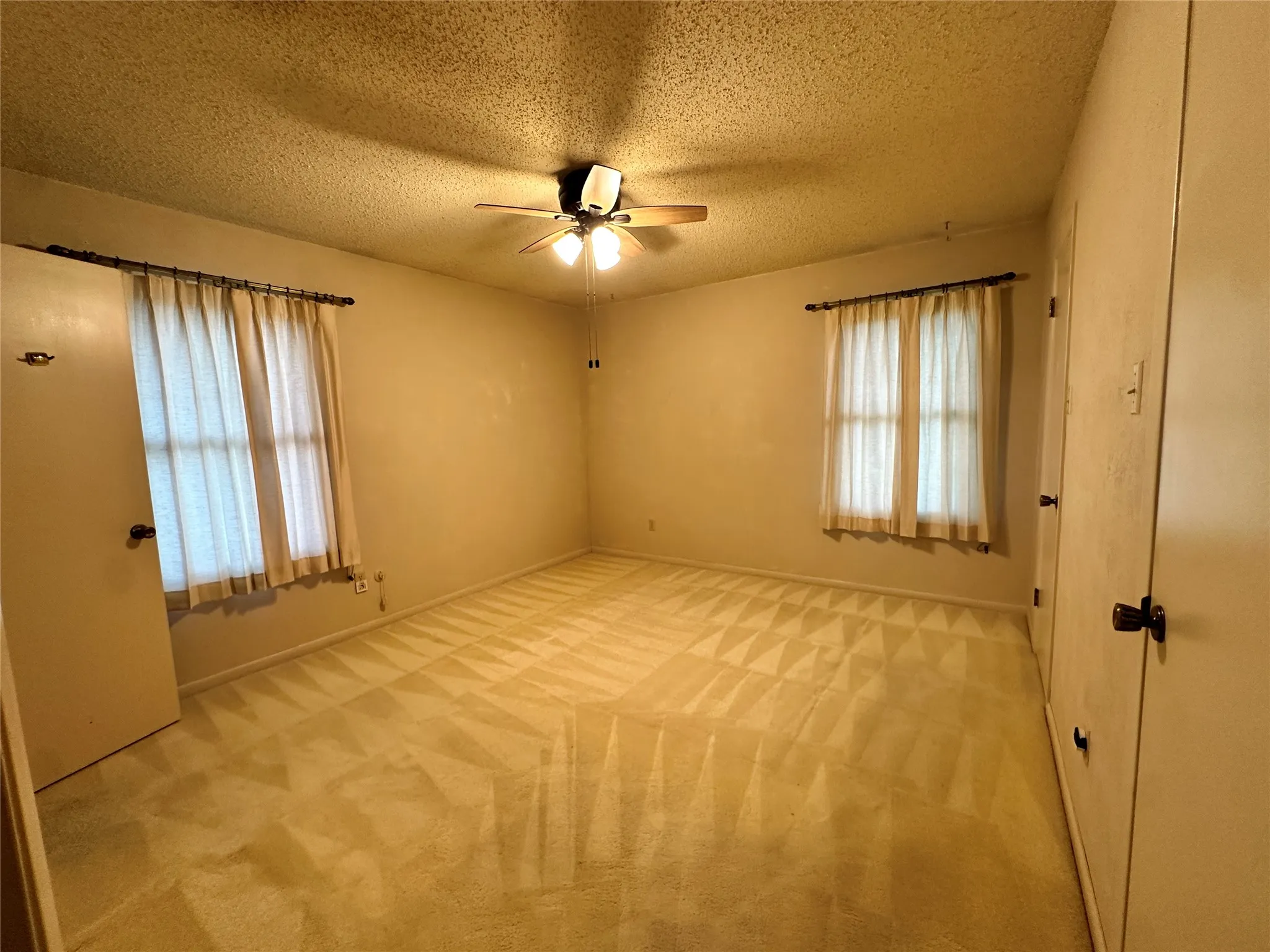Single Family Residence For Rent in Navarro County , 120 W Drane Avenue, Corsicana, Texas 75110, 3 Bedroom, 2 Bathroom, 2 Garage spaces, 1,476 Sqft, built in 1976, mls#21402069, Real Estate Agent in Corsicana, Homes For Rent in Navarro county, Homes For Rent in Corsicana, Realtor in Corsicana Texas, Real Estate Brokerage Independent Realty Texas, Luminita Cordes Realtor
