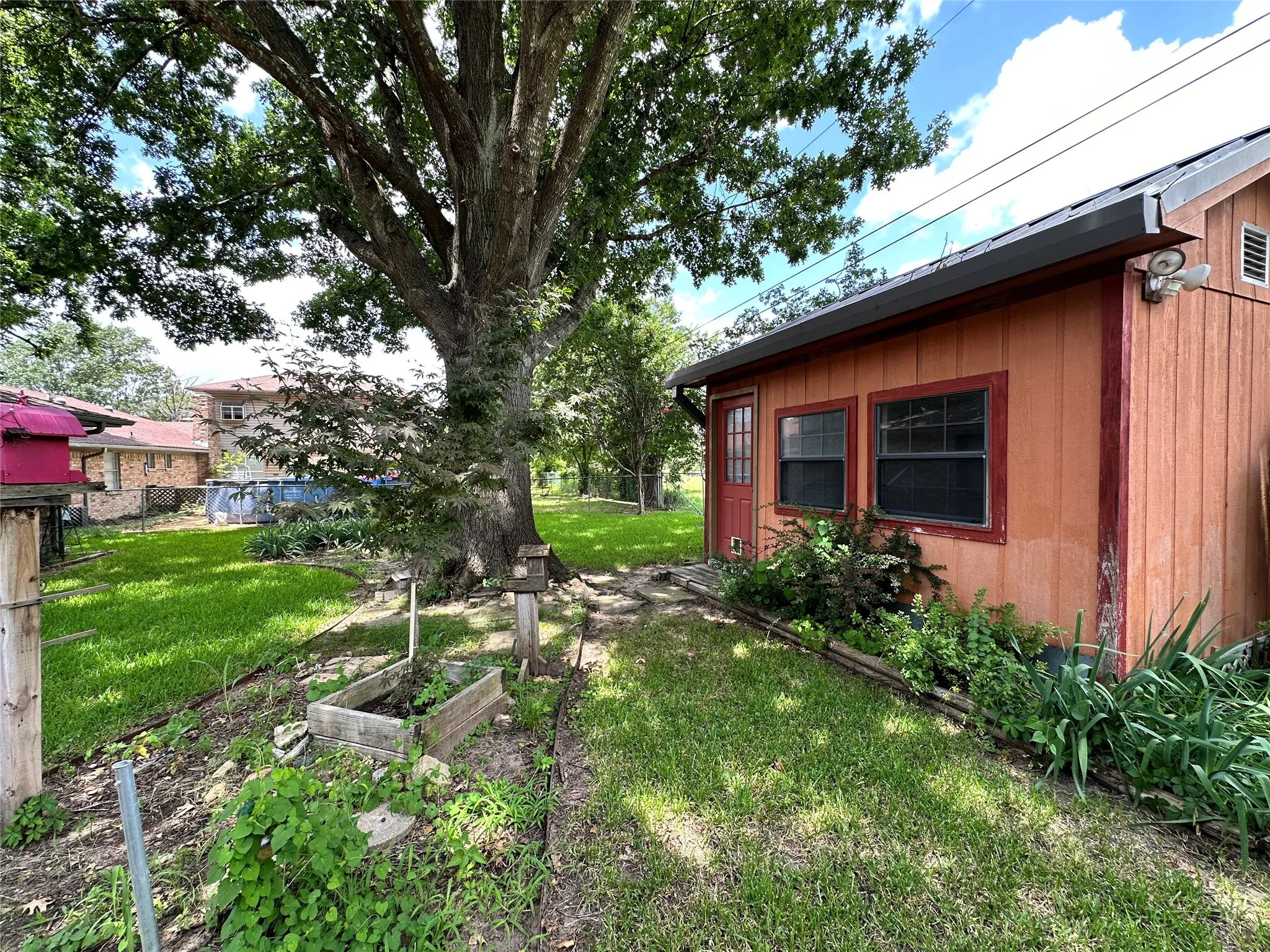 Single Family Residence For Rent in Navarro County , 120 W Drane Avenue, Corsicana, Texas 75110, 3 Bedroom, 2 Bathroom, 2 Garage spaces, 1,476 Sqft, built in 1976, mls#21402069, Real Estate Agent in Corsicana, Homes For Rent in Navarro county, Homes For Rent in Corsicana, Realtor in Corsicana Texas, Real Estate Brokerage Independent Realty Texas, Luminita Cordes Realtor