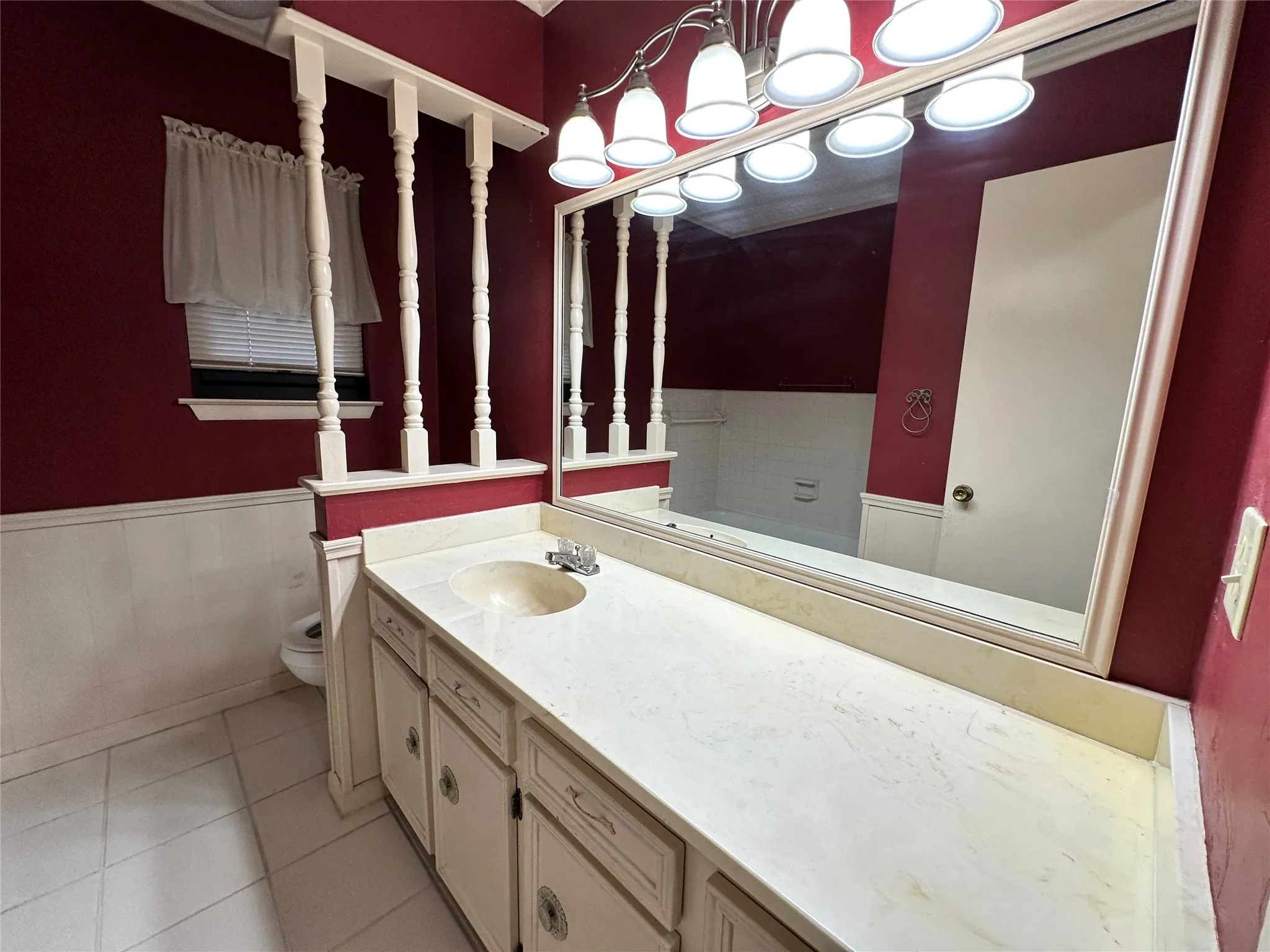 Single Family Residence For Rent in Navarro County , 120 W Drane Avenue, Corsicana, Texas 75110, 3 Bedroom, 2 Bathroom, 2 Garage spaces, 1,476 Sqft, built in 1976, mls#21402069, Real Estate Agent in Corsicana, Homes For Rent in Navarro county, Homes For Rent in Corsicana, Realtor in Corsicana Texas, Real Estate Brokerage Independent Realty Texas, Luminita Cordes Realtor