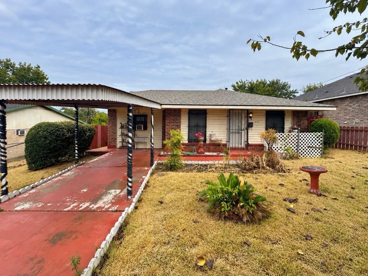 Single Family Residence For Sale in Dallas County , 4141 Clark College Drive, Dallas, Texas 75241, 3 Bedroom, 2 Bathroom, Garage spaces, 1,425 Sqft, built in 1970, mls#21401238, Real Estate Agent in Dallas, Homes For Sale in Dallas county, Homes For Sale in Dallas, Realtor in Dallas Texas, Real Estate Brokerage Independent Realty Texas, Luminita Cordes Realtor