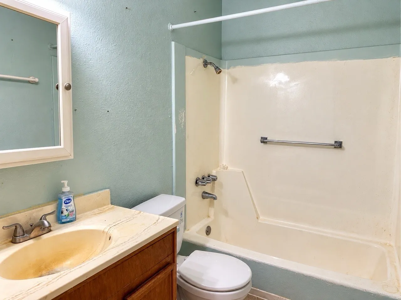 Single Family Residence For Sale in Dallas County , 4141 Clark College Drive, Dallas, Texas 75241, 3 Bedroom, 2 Bathroom, Garage spaces, 1,425 Sqft, built in 1970, mls#21401238, Real Estate Agent in Dallas, Homes For Sale in Dallas county, Homes For Sale in Dallas, Realtor in Dallas Texas, Real Estate Brokerage Independent Realty Texas, Luminita Cordes Realtor