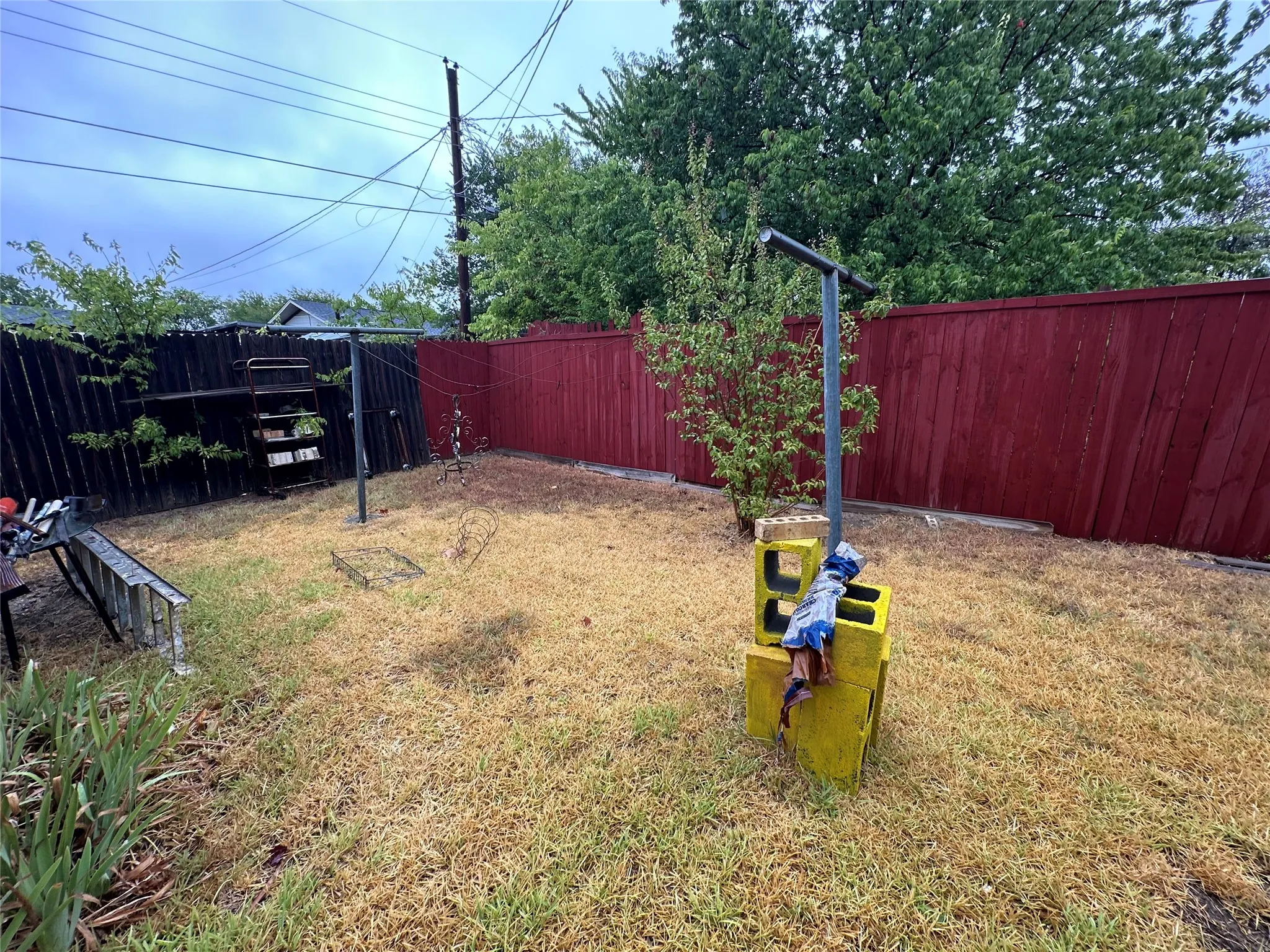 Single Family Residence For Sale in Dallas County , 4141 Clark College Drive, Dallas, Texas 75241, 3 Bedroom, 2 Bathroom, Garage spaces, 1,425 Sqft, built in 1970, mls#21401238, Real Estate Agent in Dallas, Homes For Sale in Dallas county, Homes For Sale in Dallas, Realtor in Dallas Texas, Real Estate Brokerage Independent Realty Texas, Luminita Cordes Realtor